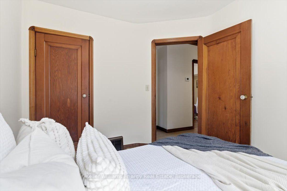 Photo 19 of 216 College Avenue, Oshawa, Vanier — HOMEH