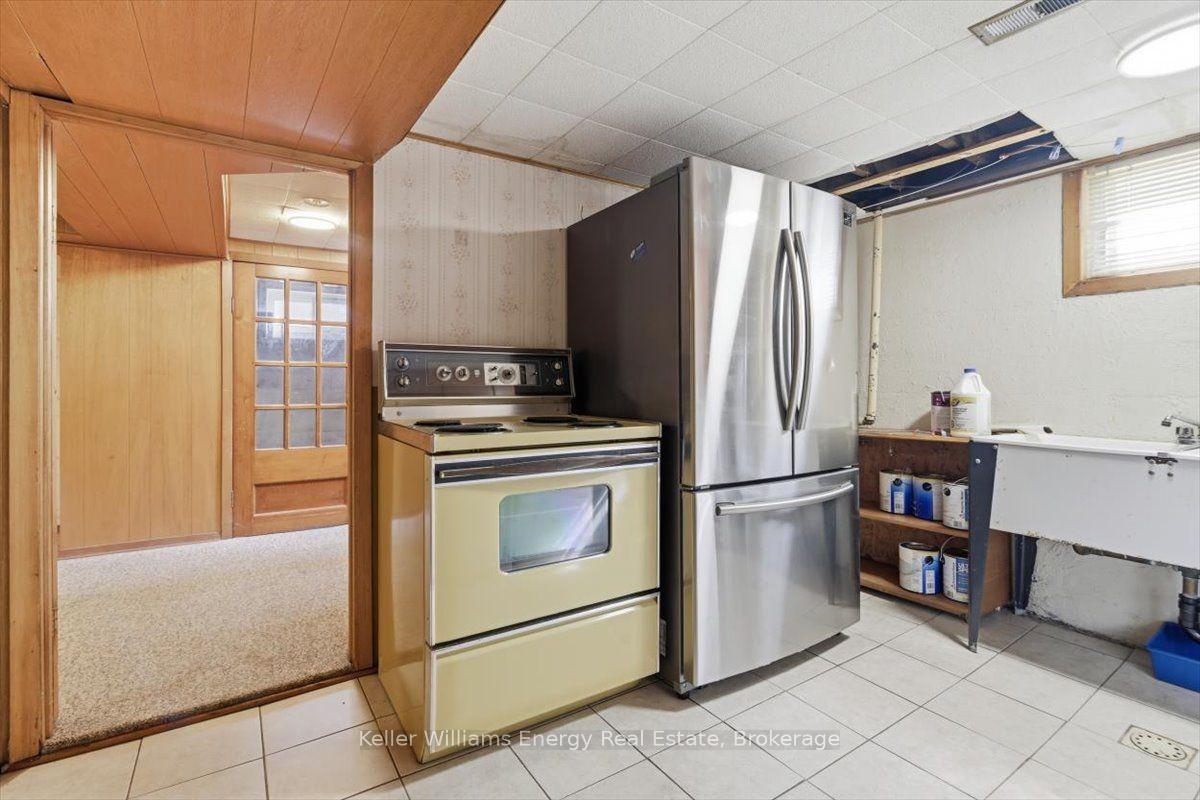 Photo 30 of 216 College Avenue, Oshawa, Vanier — HOMEH