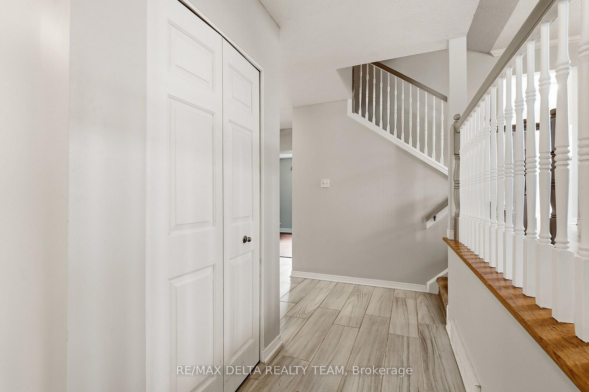 Photo 5 of 1587 Maxime Street, Ottawa, Pineview — HOMEH