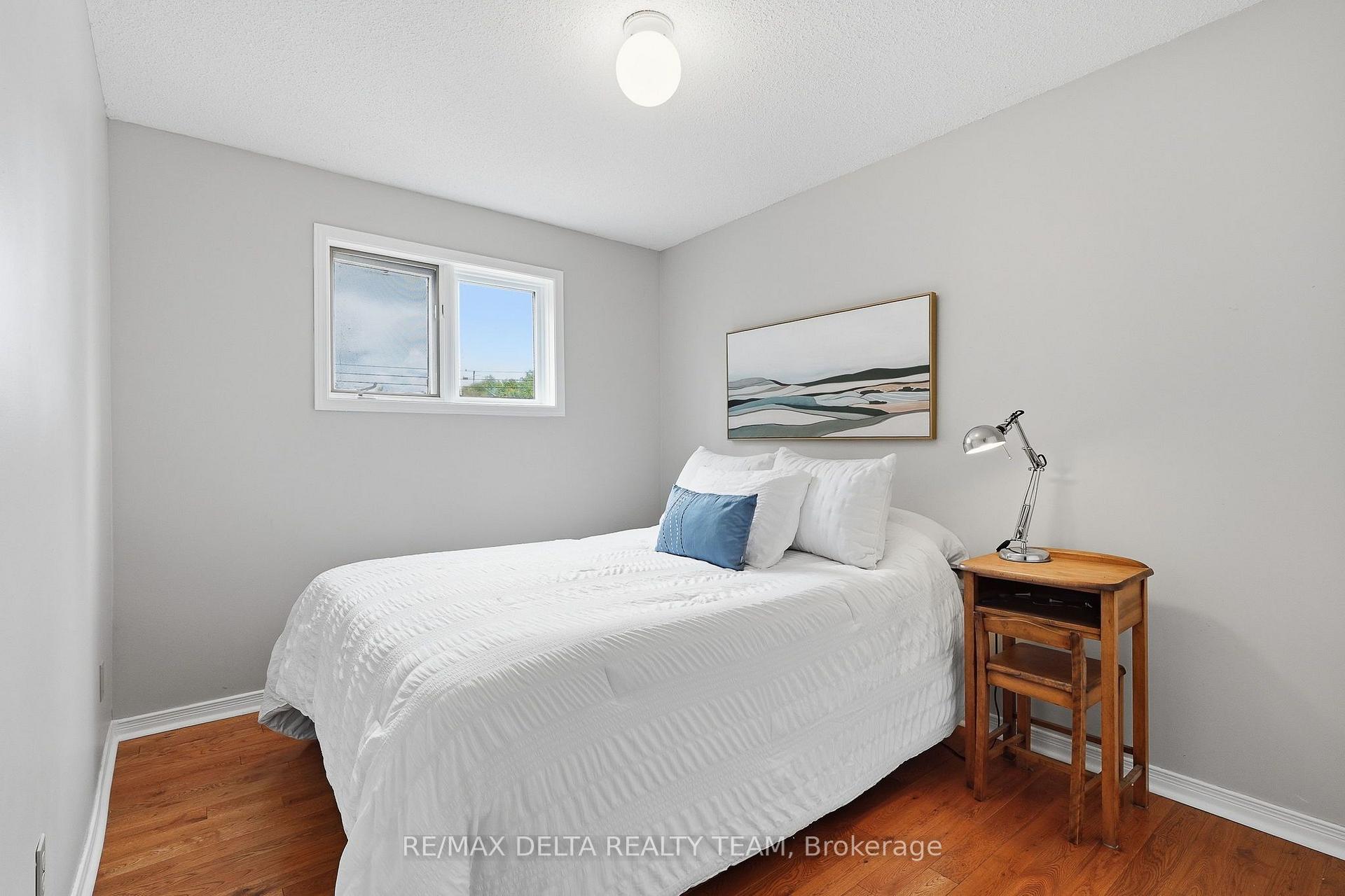 Photo 23 of 1587 Maxime Street, Ottawa, Pineview — HOMEH