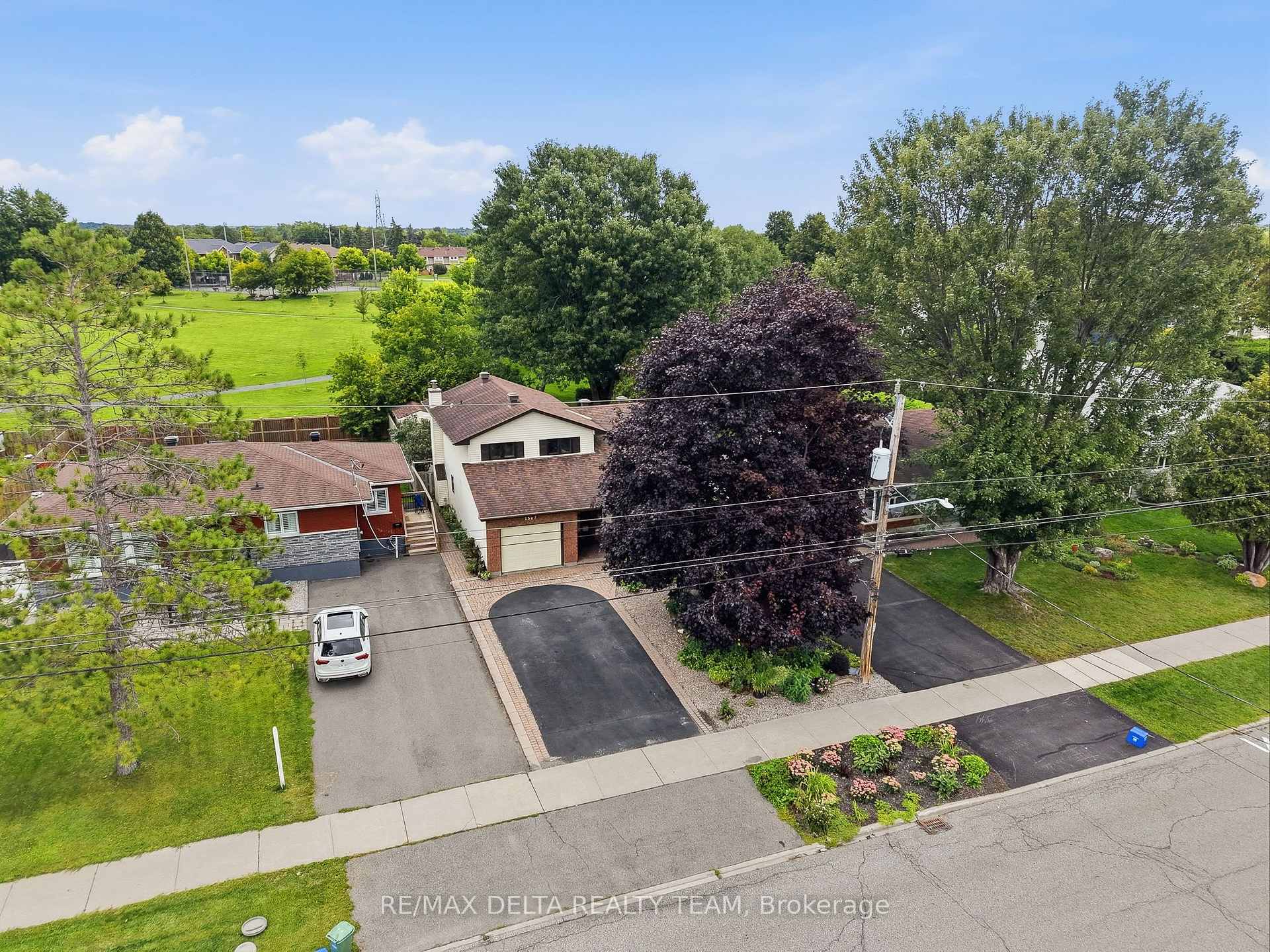 Photo 38 of 1587 Maxime Street, Ottawa, Pineview — HOMEH