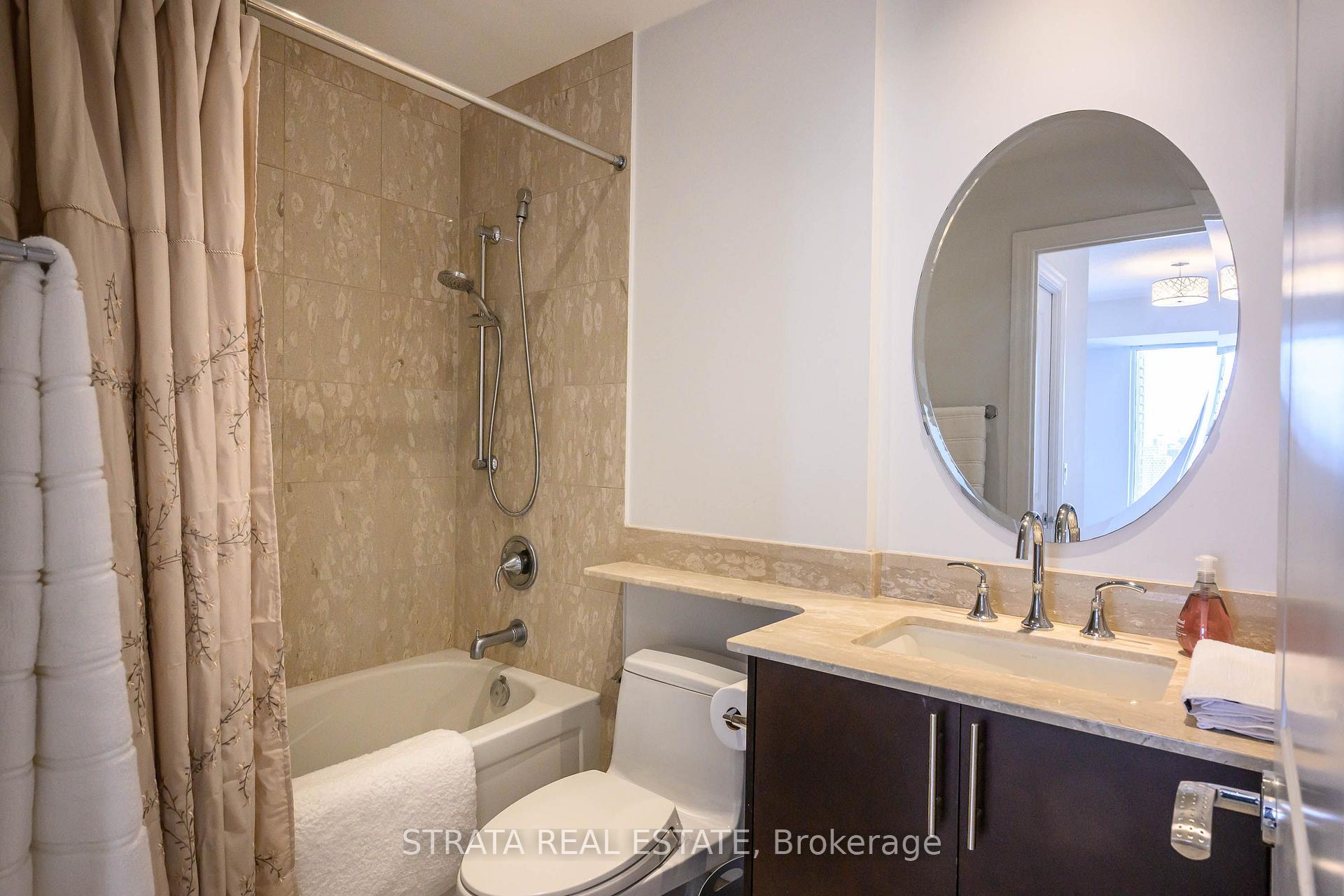 Photo 5 of Unit 2602, 35 Balmuto Street, Toronto, Bay Street Corridor — HOMEH