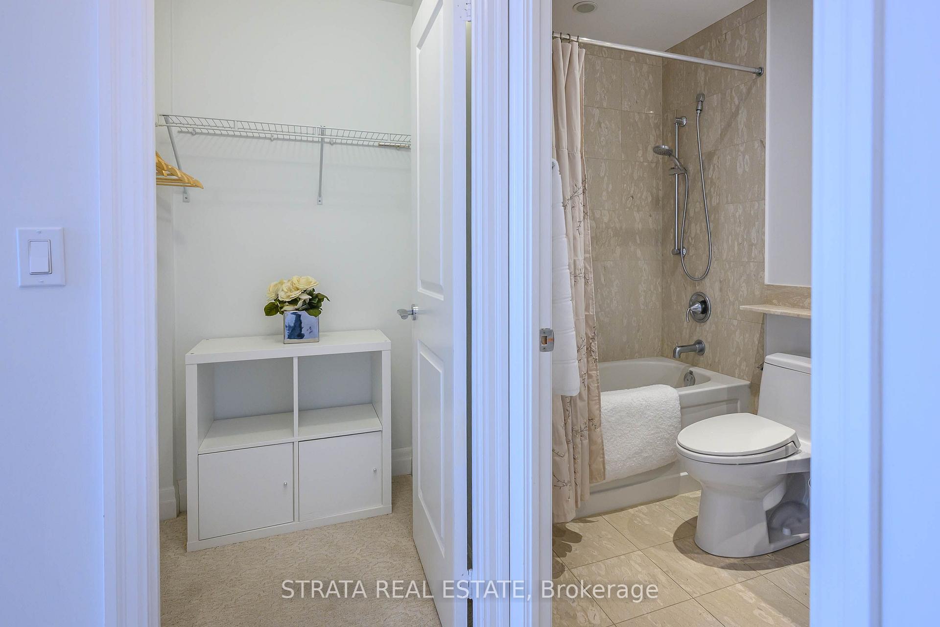 Photo 6 of Unit 2602, 35 Balmuto Street, Toronto, Bay Street Corridor — HOMEH
