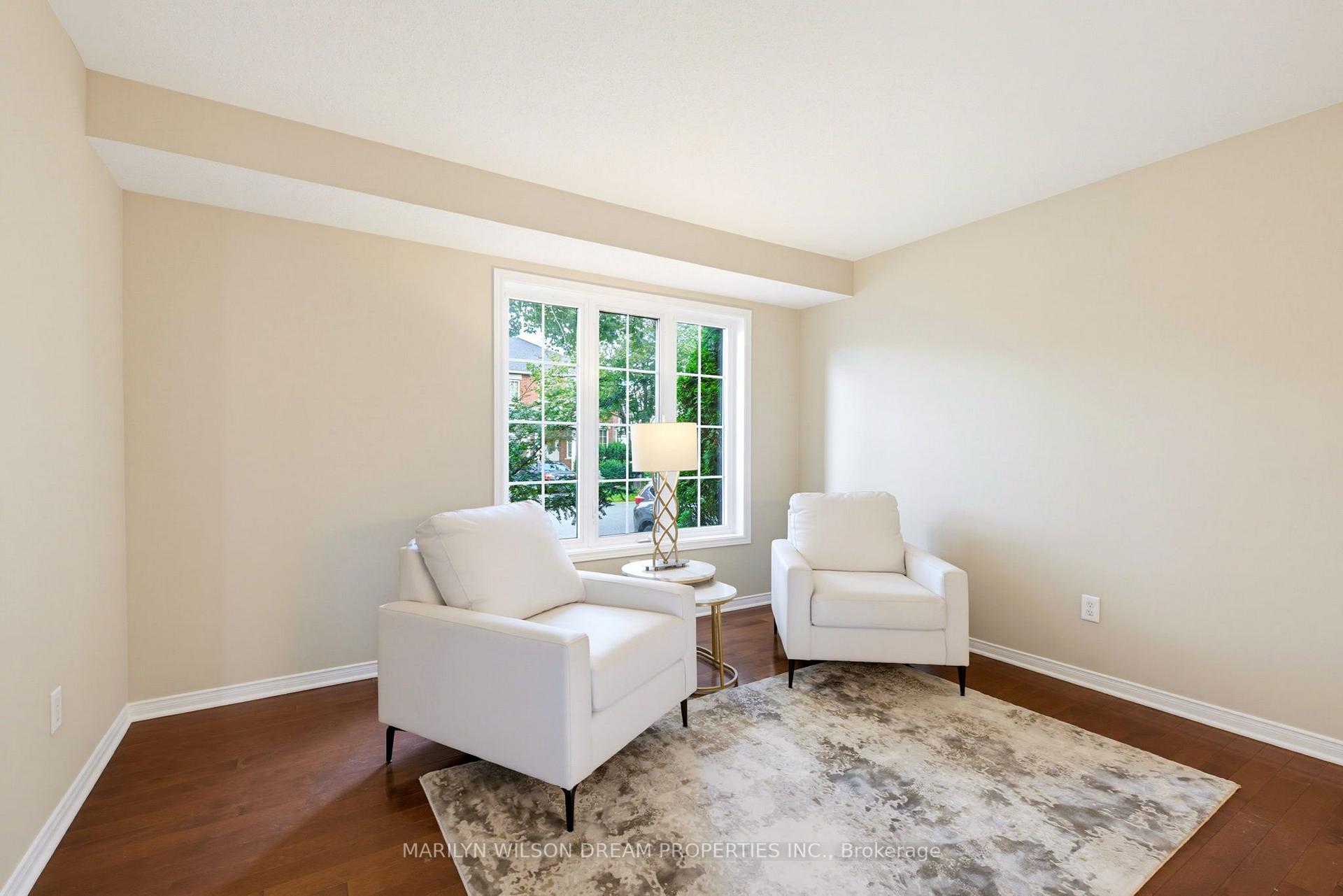 Photo 7 of 32 Valencia Street, Ottawa, Barrhaven East — HOMEH