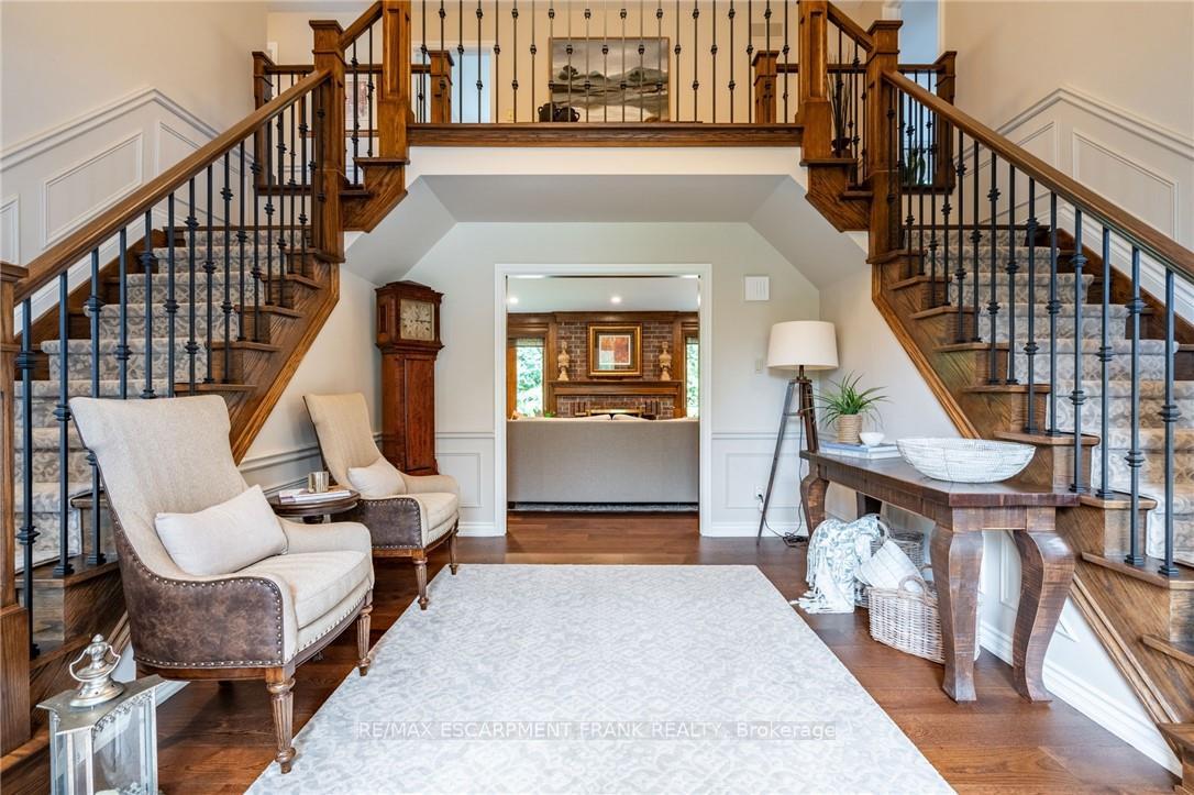 Photo 13 of 45 Peppertree Crescent, Hamilton, Ancaster — HOMEH