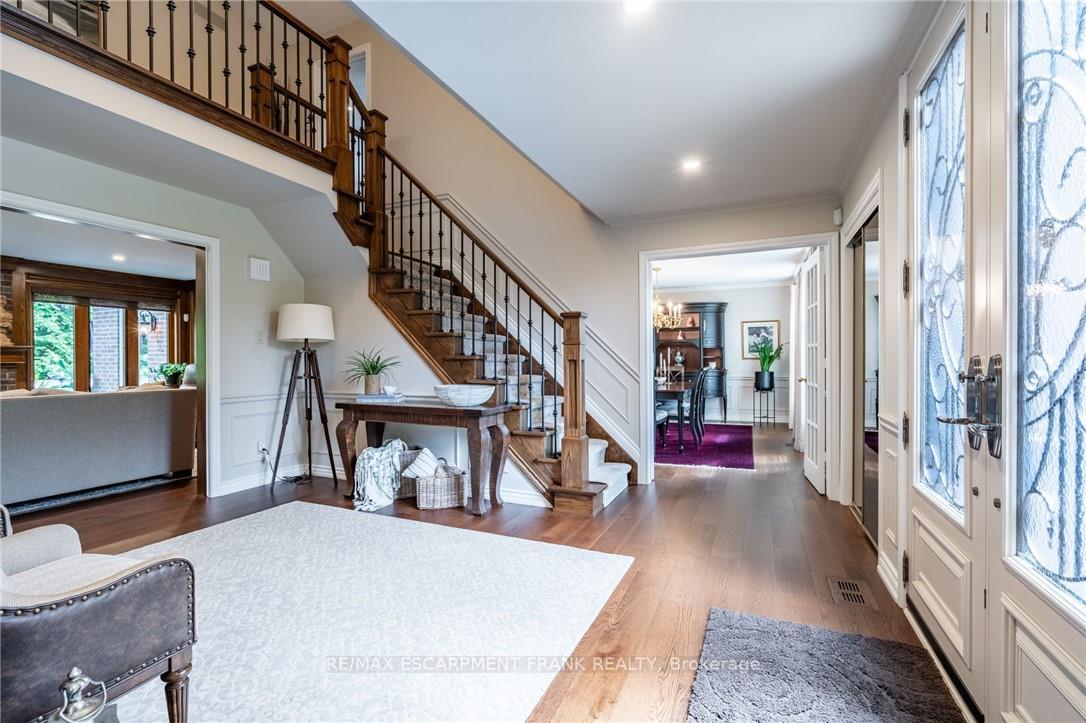 Photo 14 of 45 Peppertree Crescent, Hamilton, Ancaster — HOMEH
