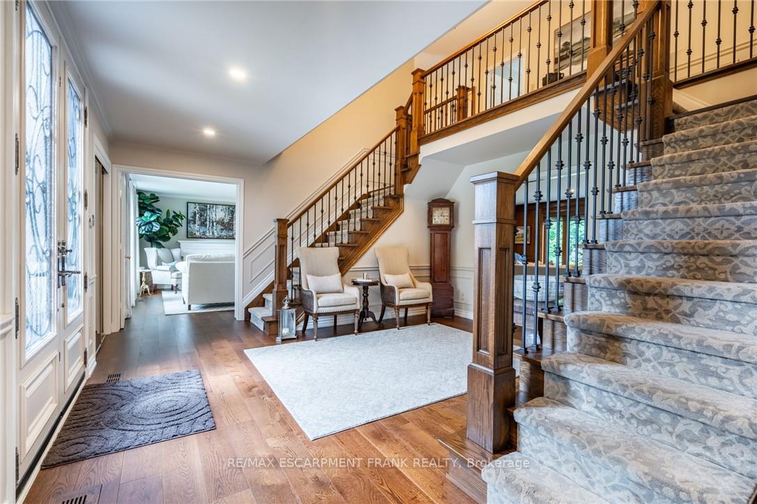 Photo 15 of 45 Peppertree Crescent, Hamilton, Ancaster — HOMEH