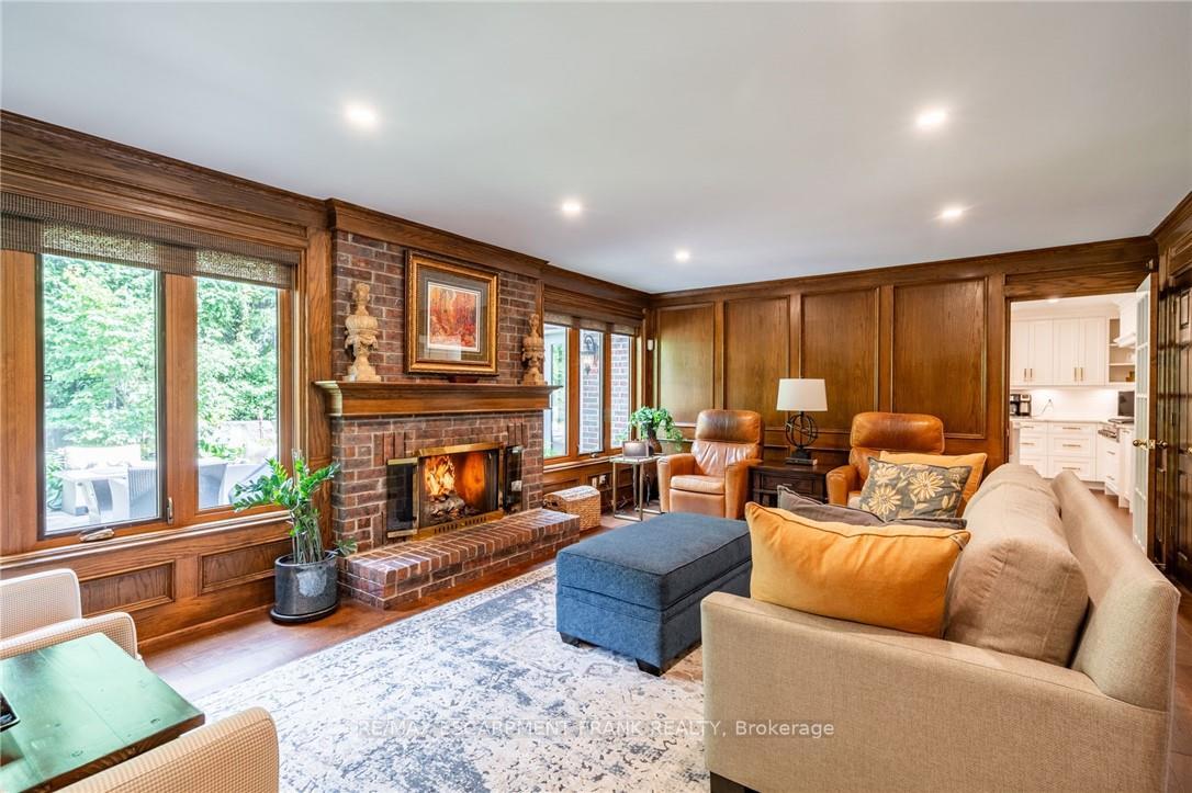 Photo 20 of 45 Peppertree Crescent, Hamilton, Ancaster — HOMEH