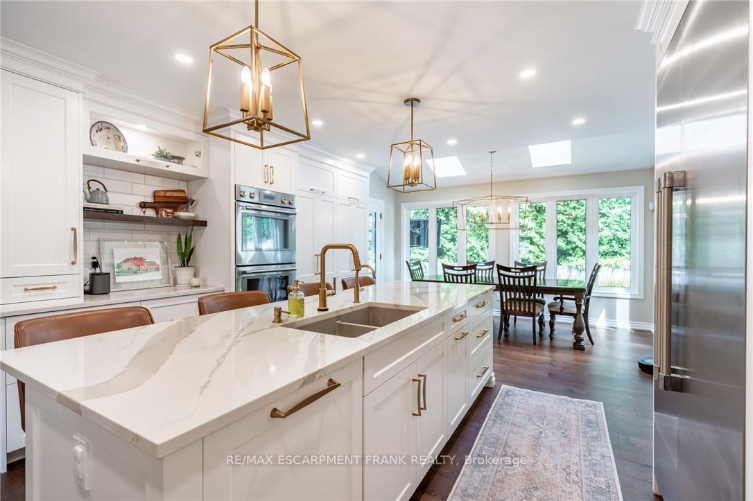 Photo 6 of 45 Peppertree Crescent, Hamilton, Ancaster — HOMEH
