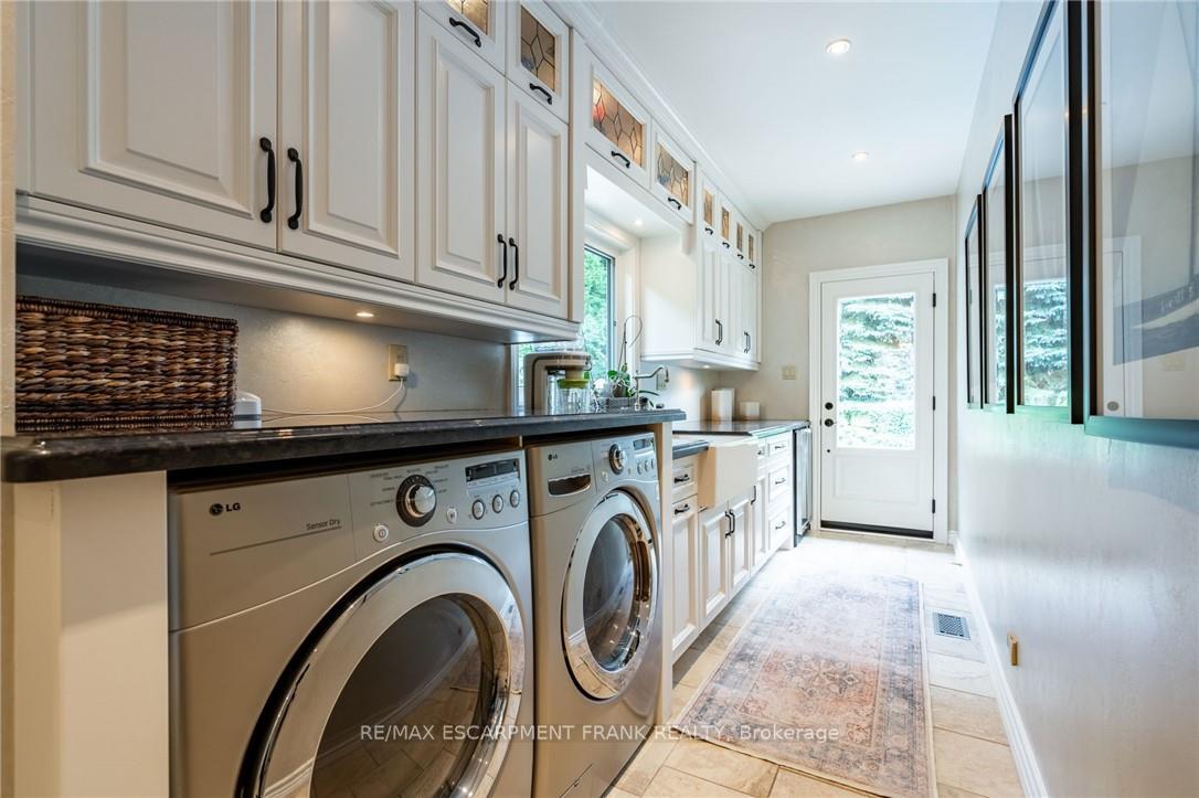 Photo 27 of 45 Peppertree Crescent, Hamilton, Ancaster — HOMEH