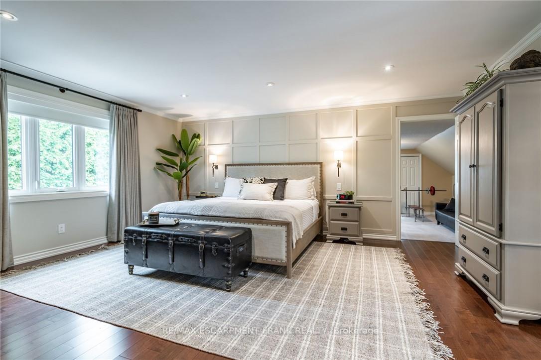 Photo 9 of 45 Peppertree Crescent, Hamilton, Ancaster — HOMEH