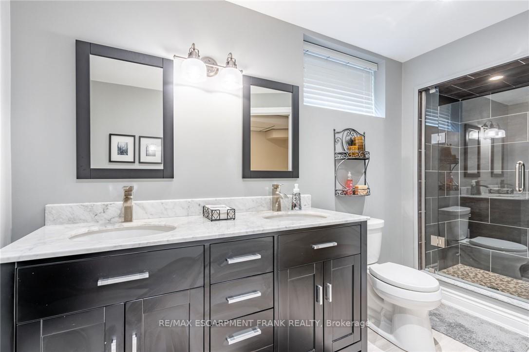 Photo 40 of 45 Peppertree Crescent, Hamilton, Ancaster — HOMEH