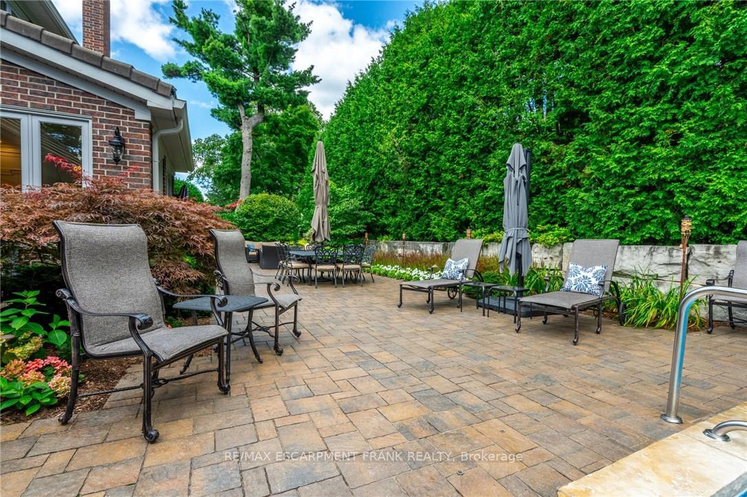 Photo 44 of 45 Peppertree Crescent, Hamilton, Ancaster — HOMEH