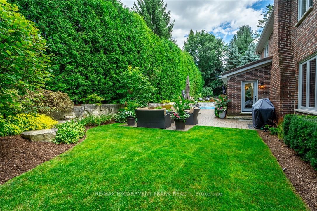 Photo 47 of 45 Peppertree Crescent, Hamilton, Ancaster — HOMEH