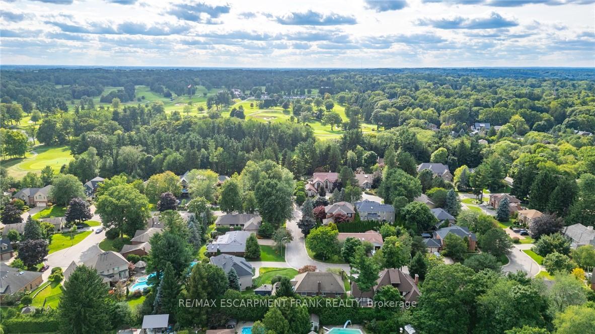 Photo 48 of 45 Peppertree Crescent, Hamilton, Ancaster — HOMEH