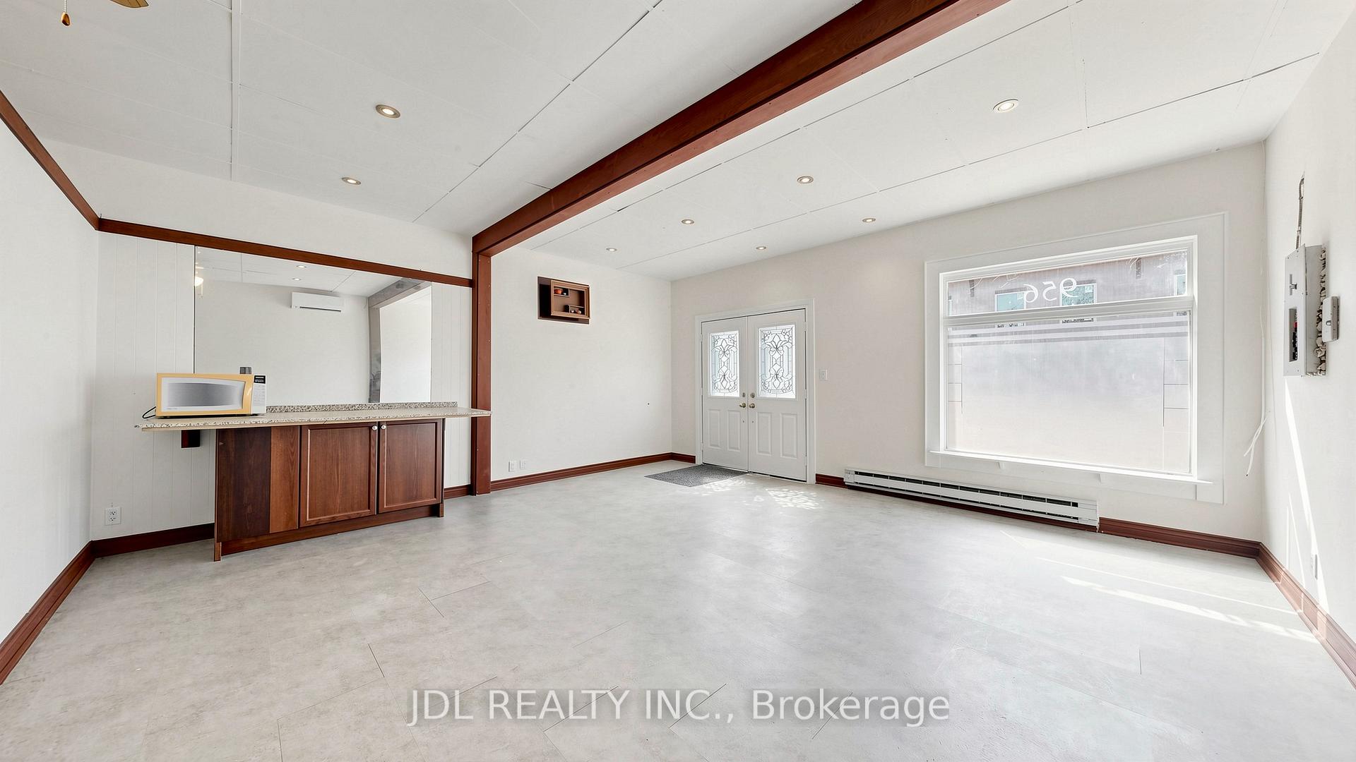 Photo 19 of 956 Lake Drive E, Georgina, Sutton & Jackson's Point — HOMEH