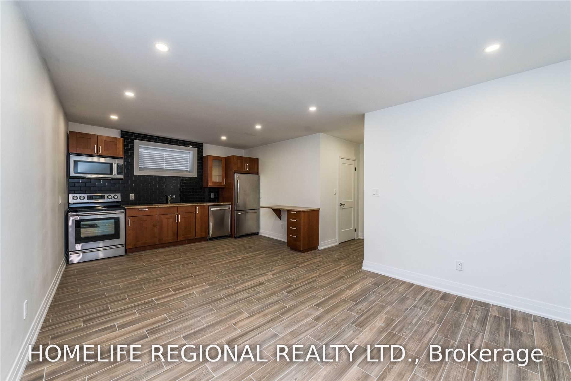 Photo 5 of Unit Lower, 946 Ninth Street, Mississauga, Lakeview — HOMEH