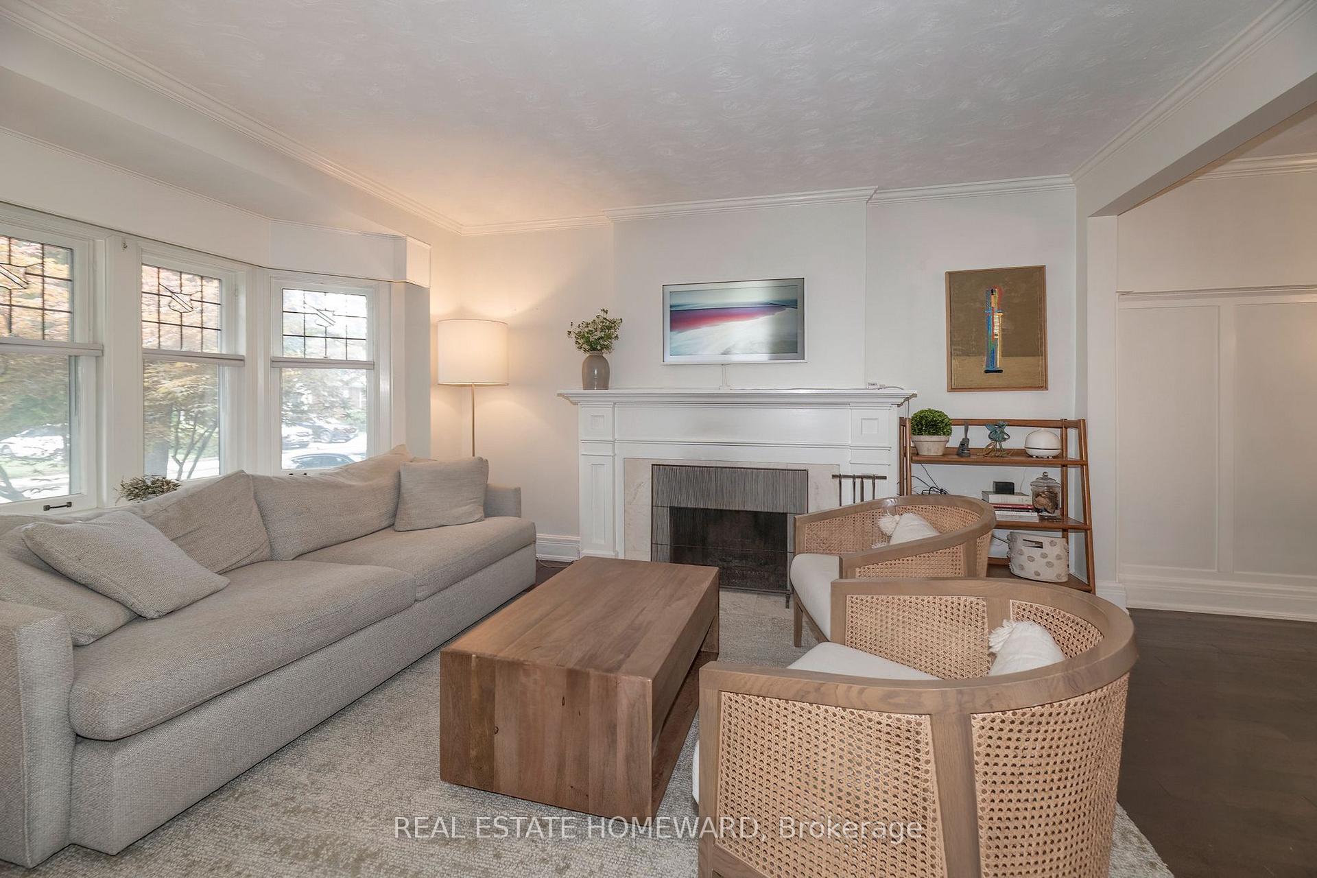 Photo 5 of 53 Pepler Avenue, Toronto, East York — HOMEH