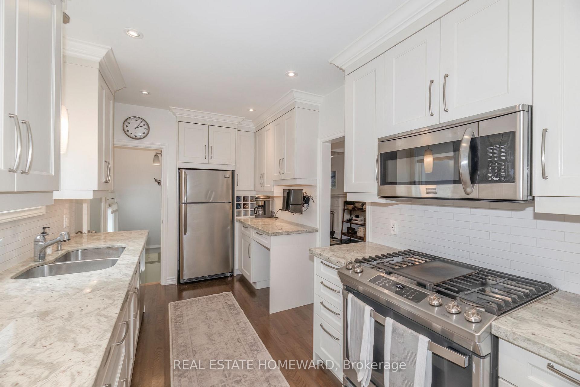 Photo 10 of 53 Pepler Avenue, Toronto, East York — HOMEH