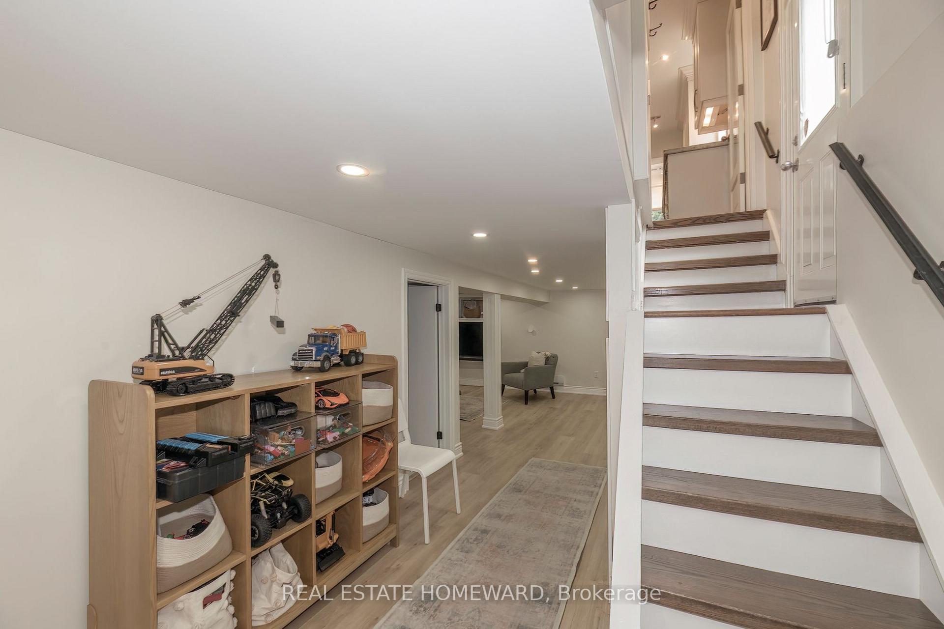 Photo 16 of 53 Pepler Avenue, Toronto, East York — HOMEH