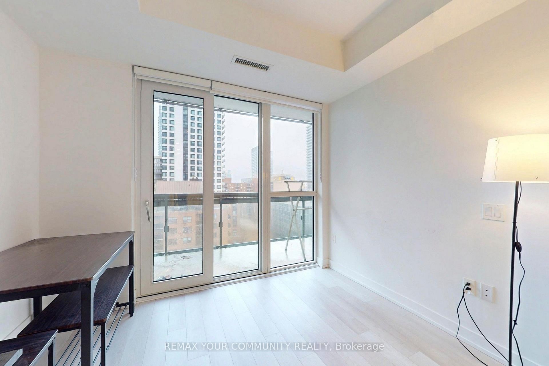 Photo 9 of Unit 1001, 39 Roehampton Avenue, Toronto, Mount Pleasant West — HOMEH