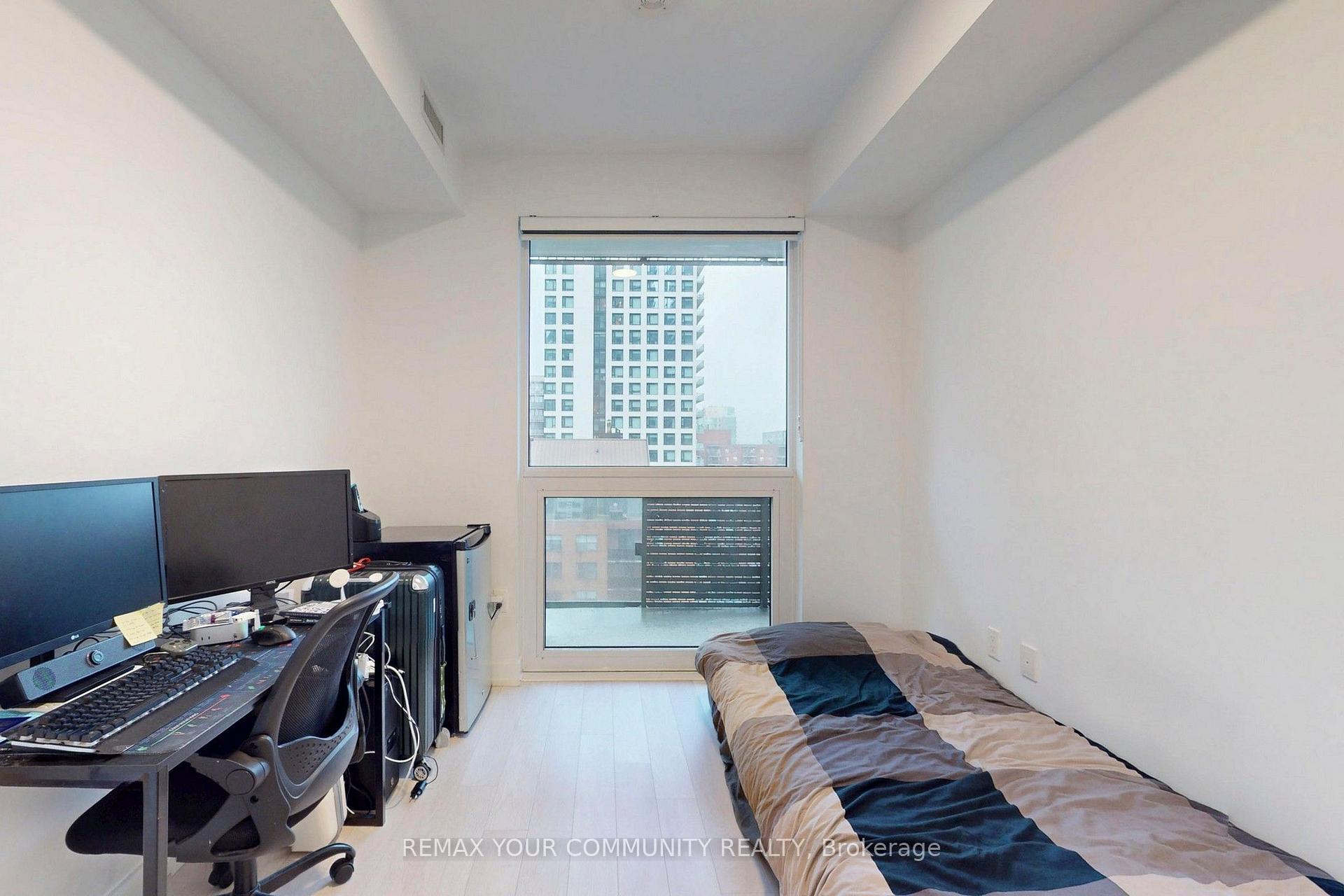 Photo 13 of Unit 1001, 39 Roehampton Avenue, Toronto, Mount Pleasant West — HOMEH