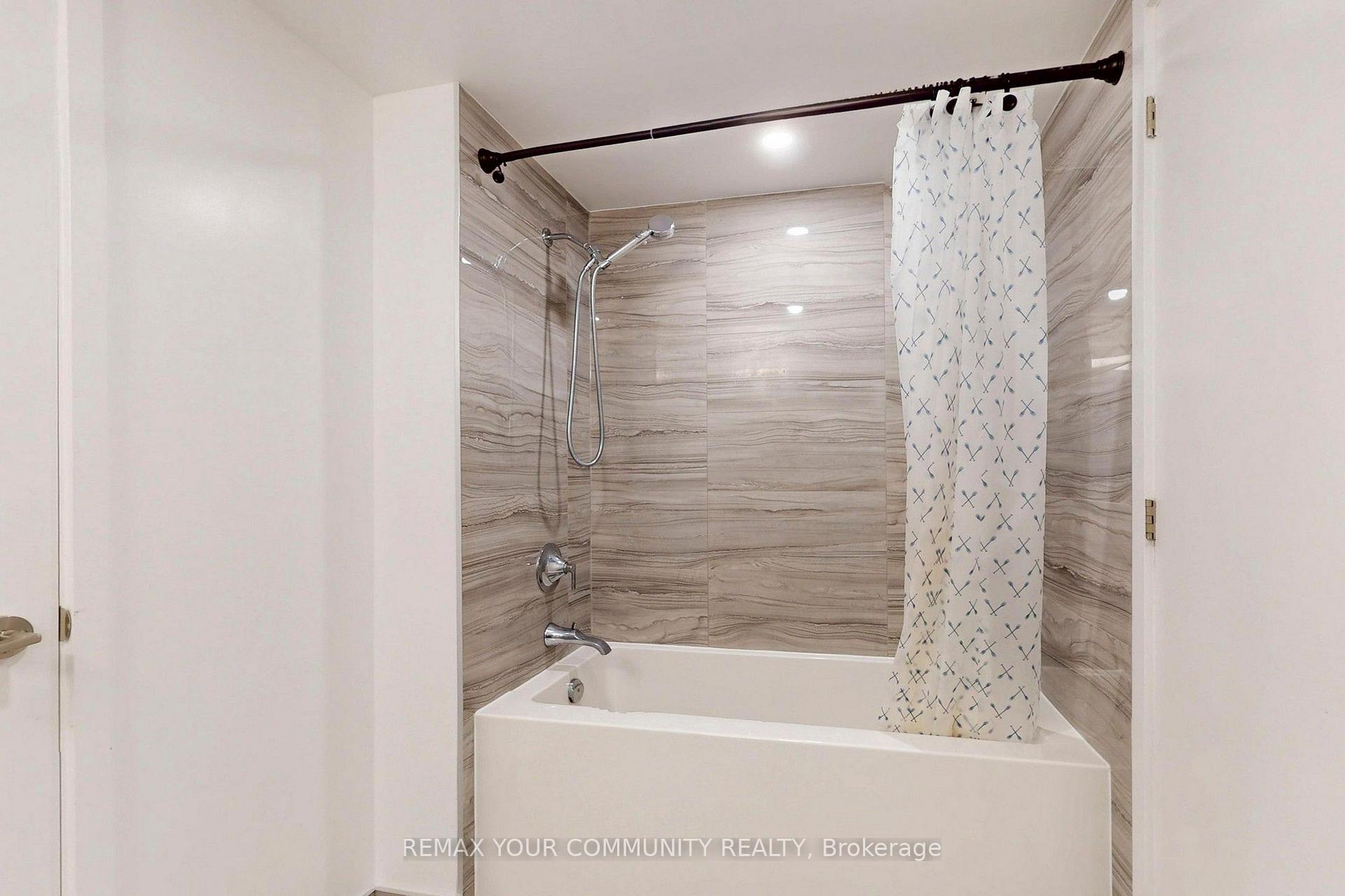 Photo 24 of Unit 1001, 39 Roehampton Avenue, Toronto, Mount Pleasant West — HOMEH