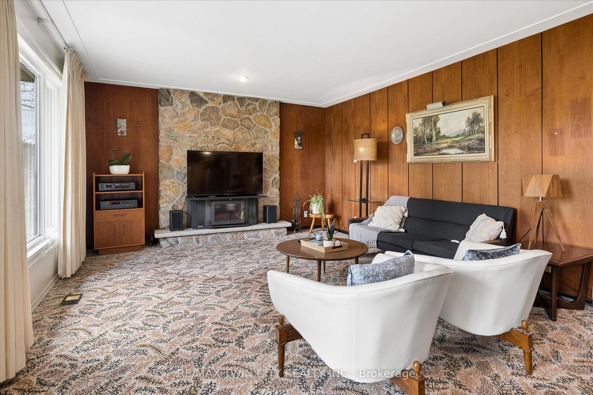 Photo 22 of 142 Carson Drive, Kitchener, Grand River North — HOMEH