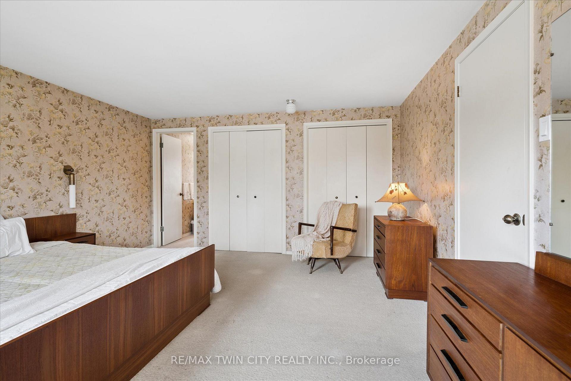 Photo 29 of 142 Carson Drive, Kitchener, Grand River North — HOMEH
