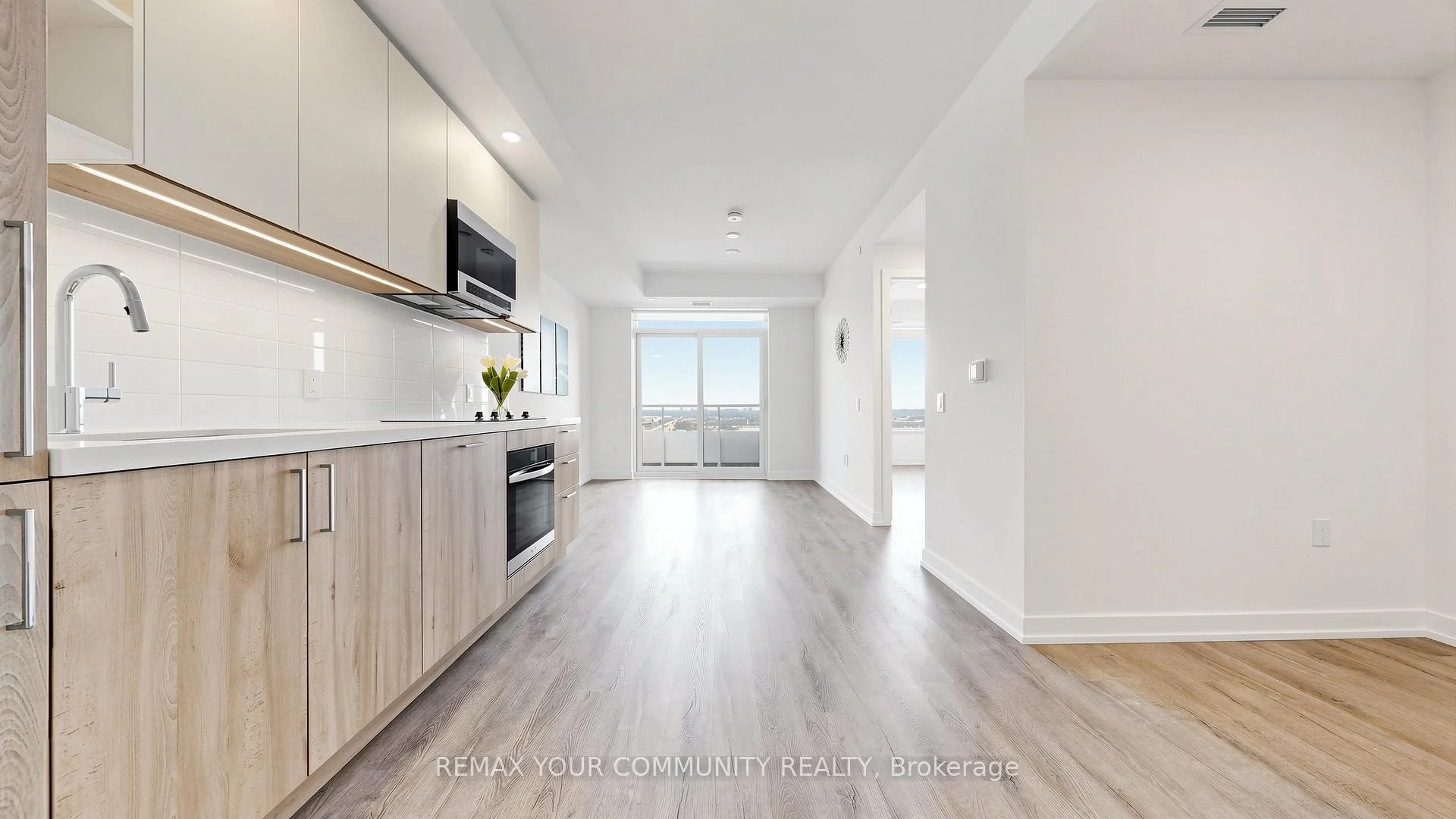 Photo 15 of Unit 1110, 21 Meadowvale Road, Vaughan, Vaughan Corporate Centre — HOMEH