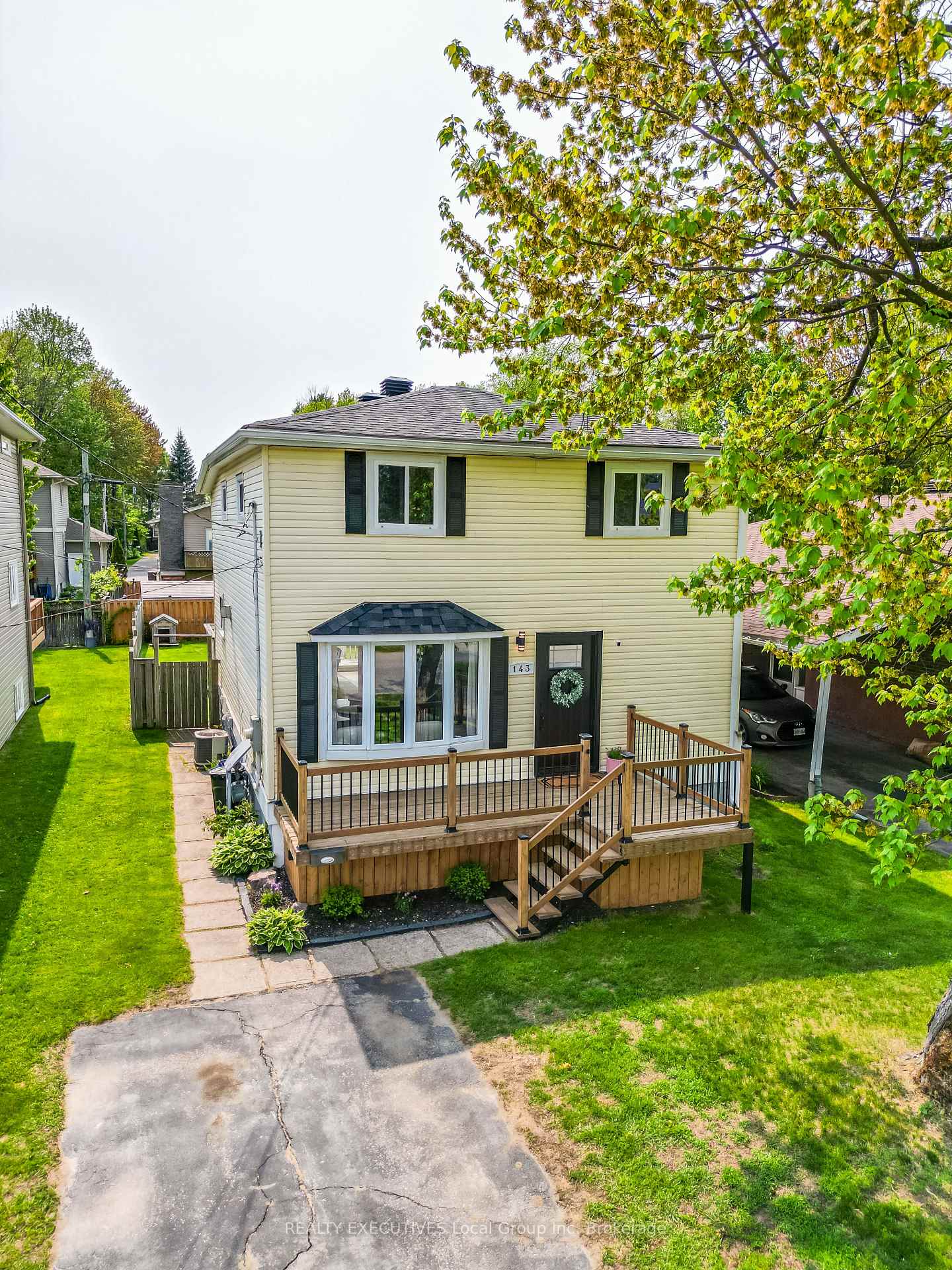 Photo 2 of 143 Whitney Avenue, North Bay, Ferris — HOMEH