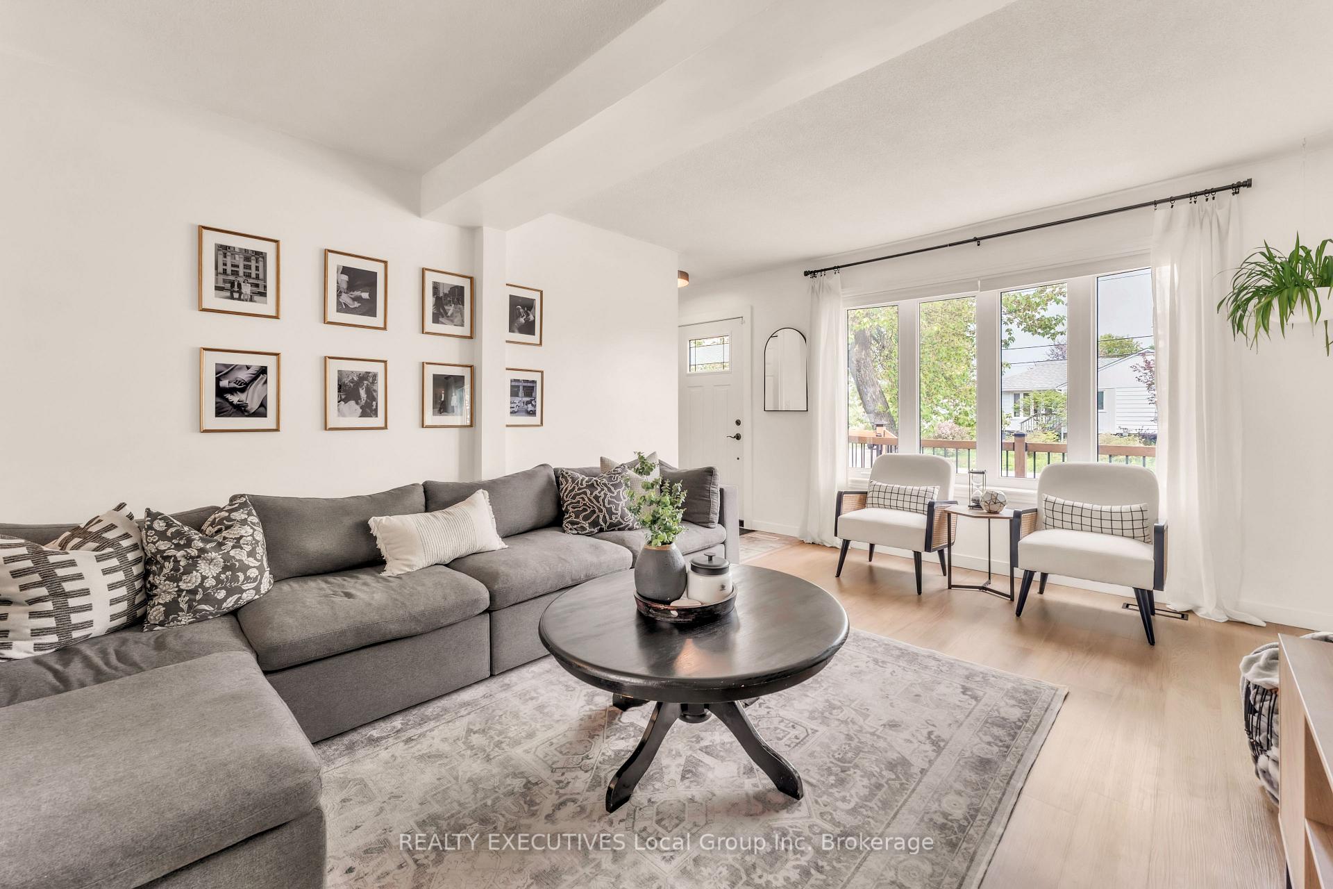 Photo 5 of 143 Whitney Avenue, North Bay, Ferris — HOMEH