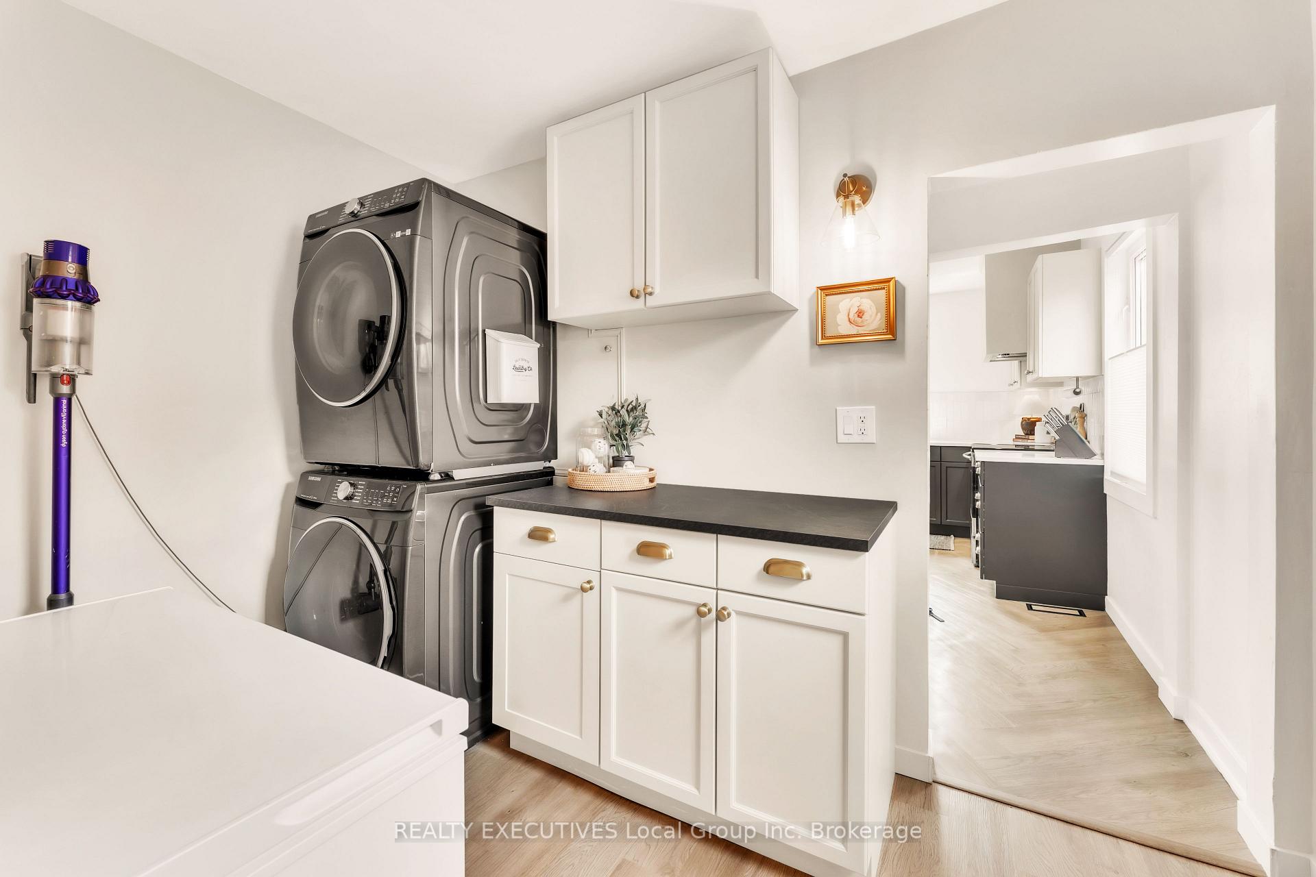 Photo 12 of 143 Whitney Avenue, North Bay, Ferris — HOMEH