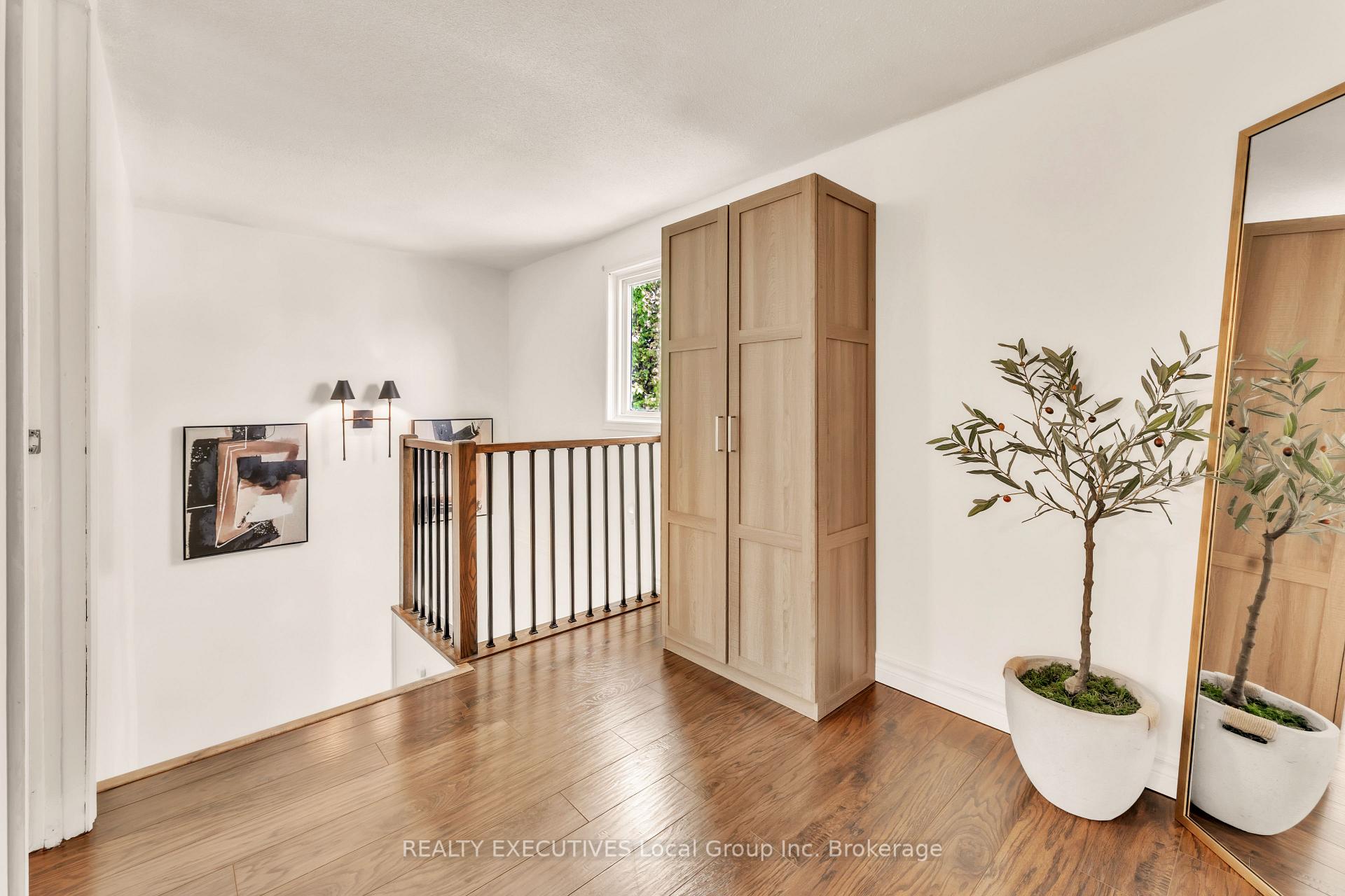 Photo 14 of 143 Whitney Avenue, North Bay, Ferris — HOMEH