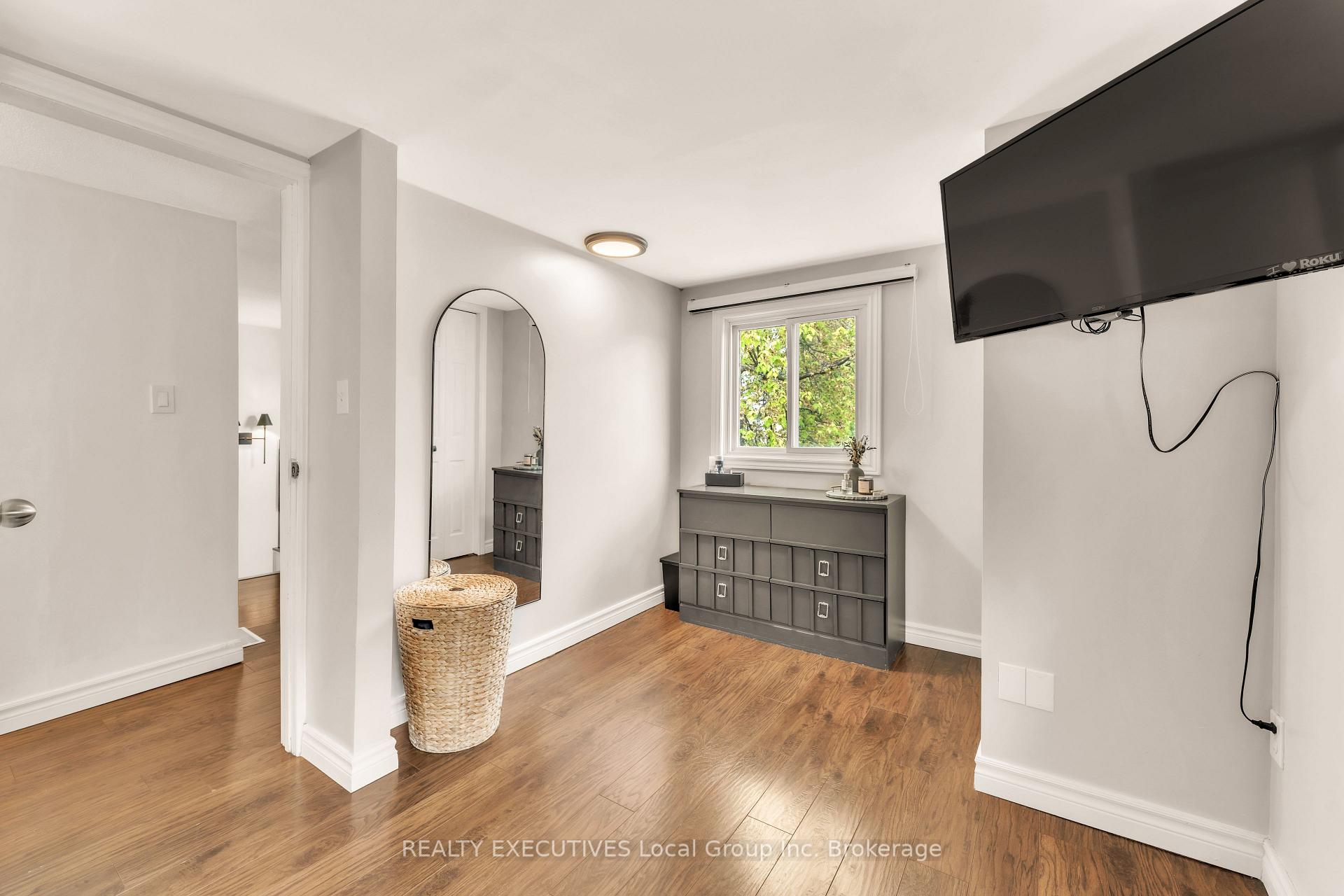 Photo 16 of 143 Whitney Avenue, North Bay, Ferris — HOMEH