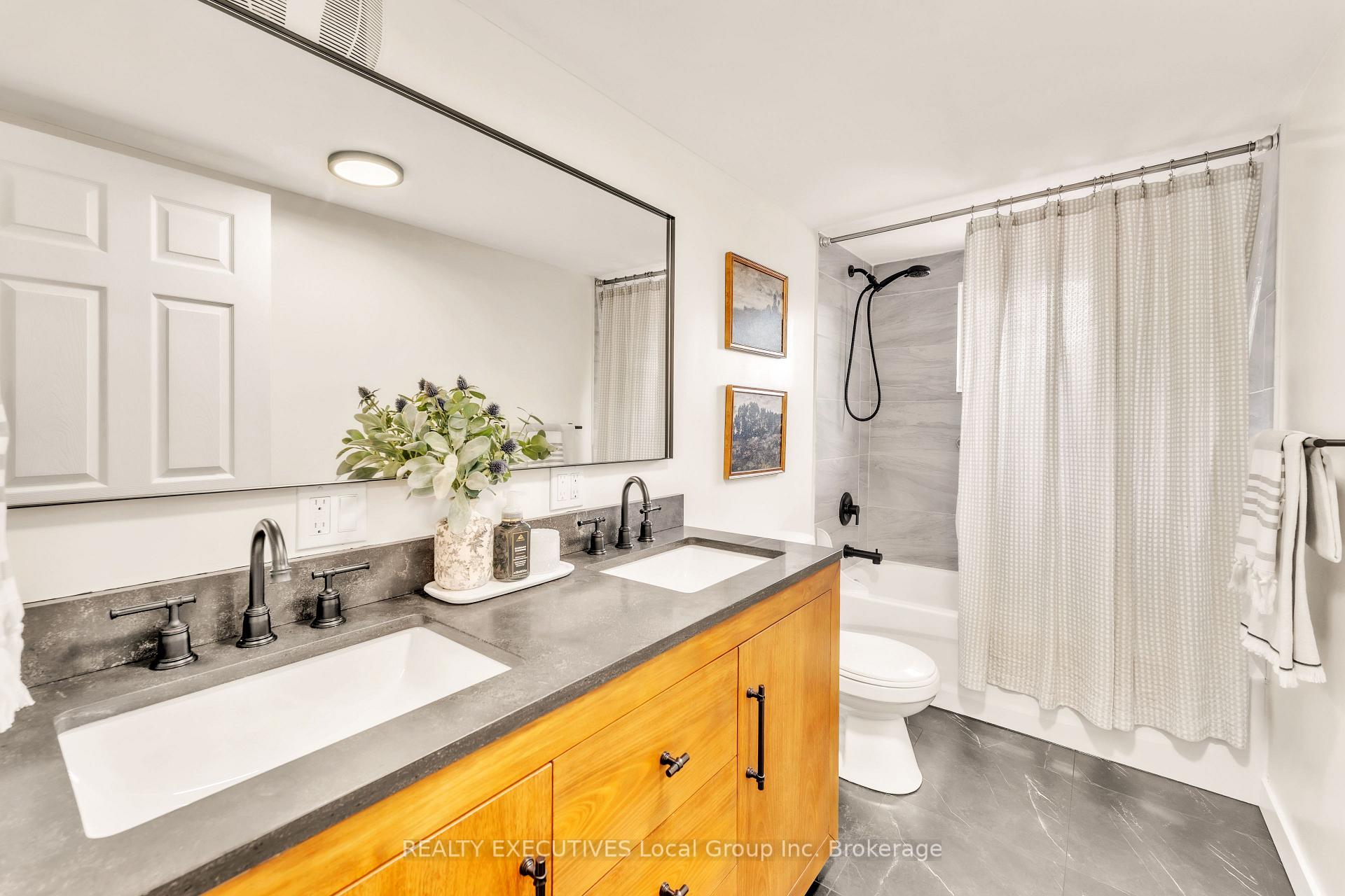 Photo 19 of 143 Whitney Avenue, North Bay, Ferris — HOMEH