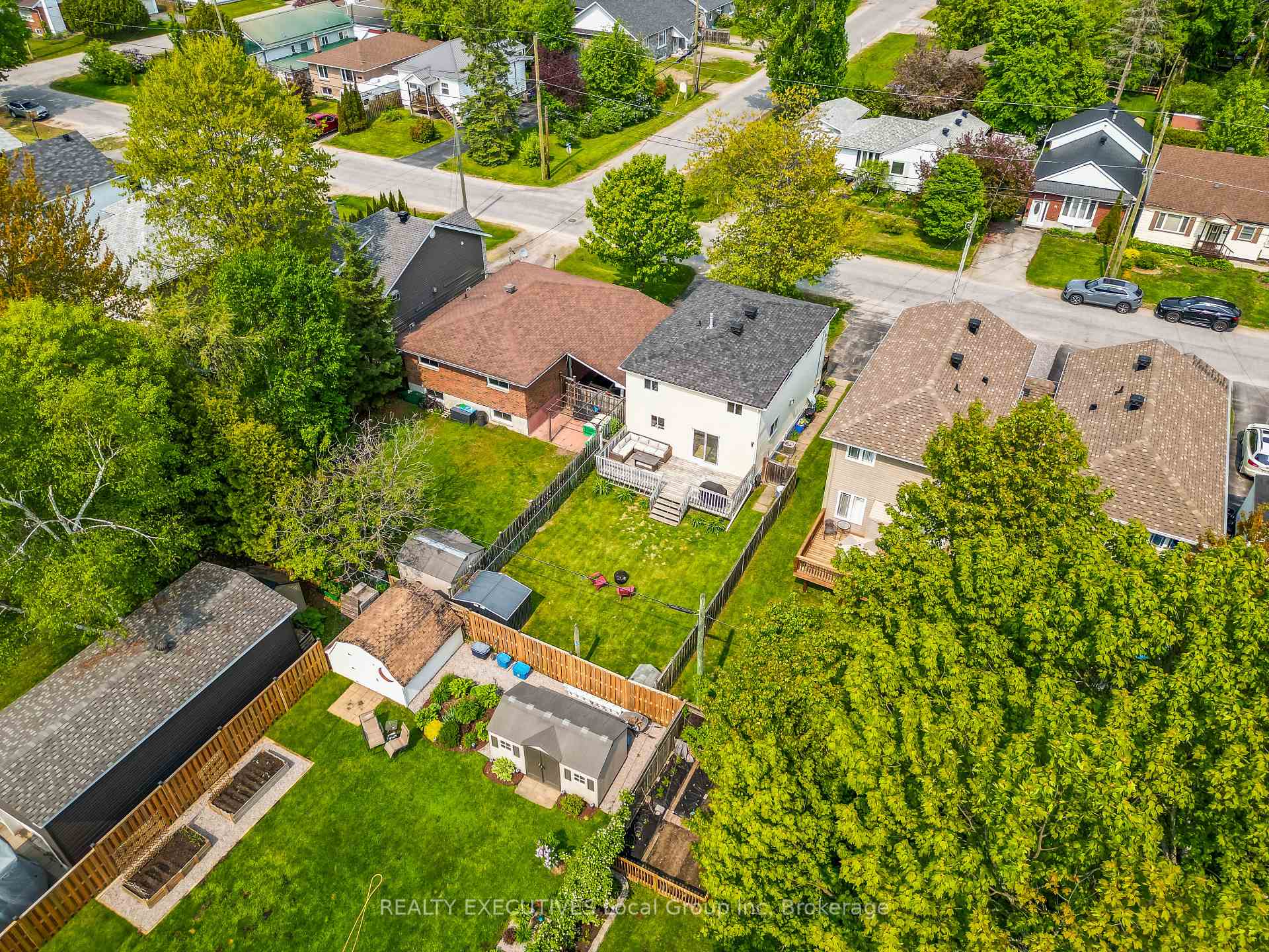 Photo 27 of 143 Whitney Avenue, North Bay, Ferris — HOMEH
