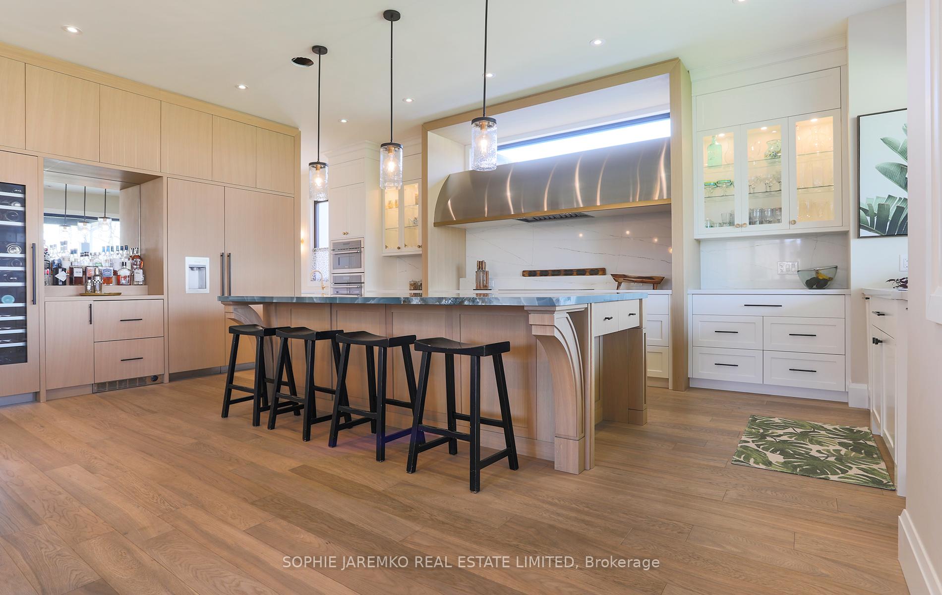 Photo 8 of 939 Melton Drive, Mississauga, Lakeview — HOMEH