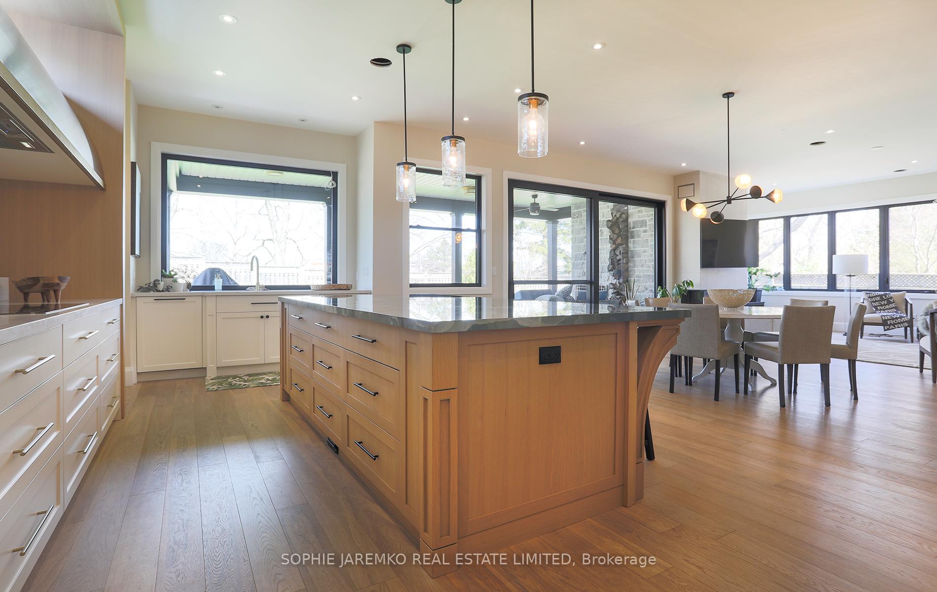 Photo 9 of 939 Melton Drive, Mississauga, Lakeview — HOMEH