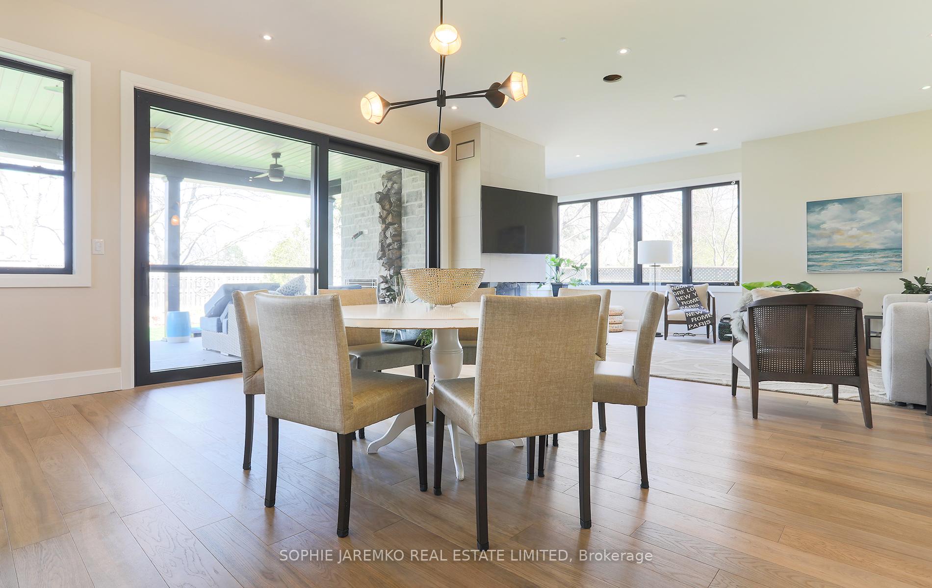 Photo 17 of 939 Melton Drive, Mississauga, Lakeview — HOMEH