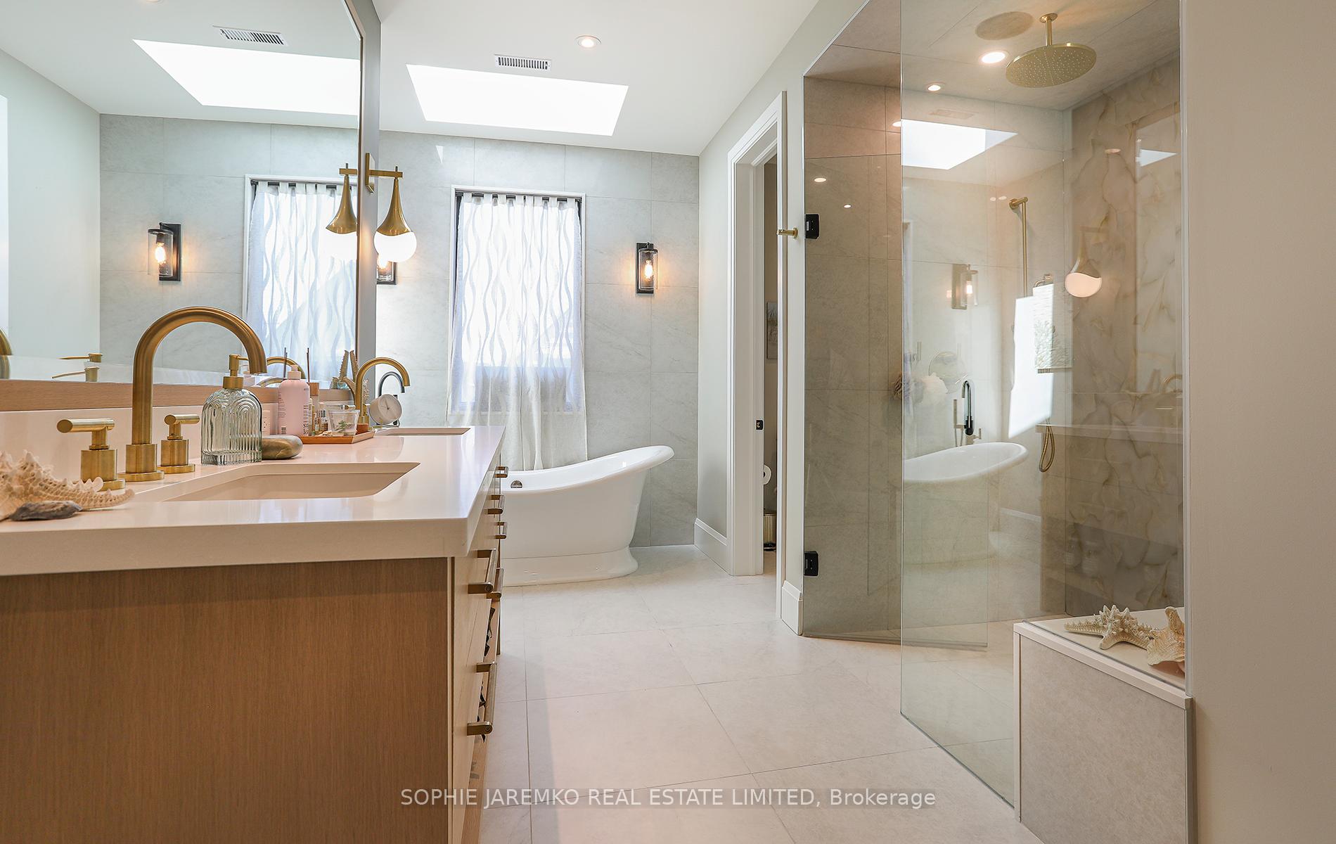 Photo 27 of 939 Melton Drive, Mississauga, Lakeview — HOMEH