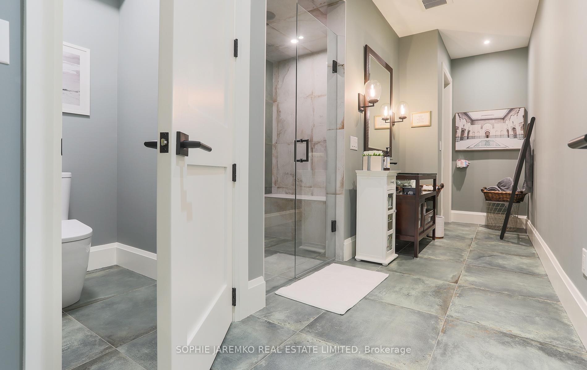 Photo 40 of 939 Melton Drive, Mississauga, Lakeview — HOMEH