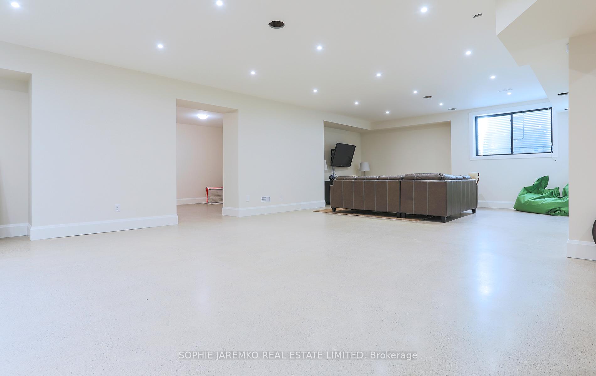 Photo 42 of 939 Melton Drive, Mississauga, Lakeview — HOMEH
