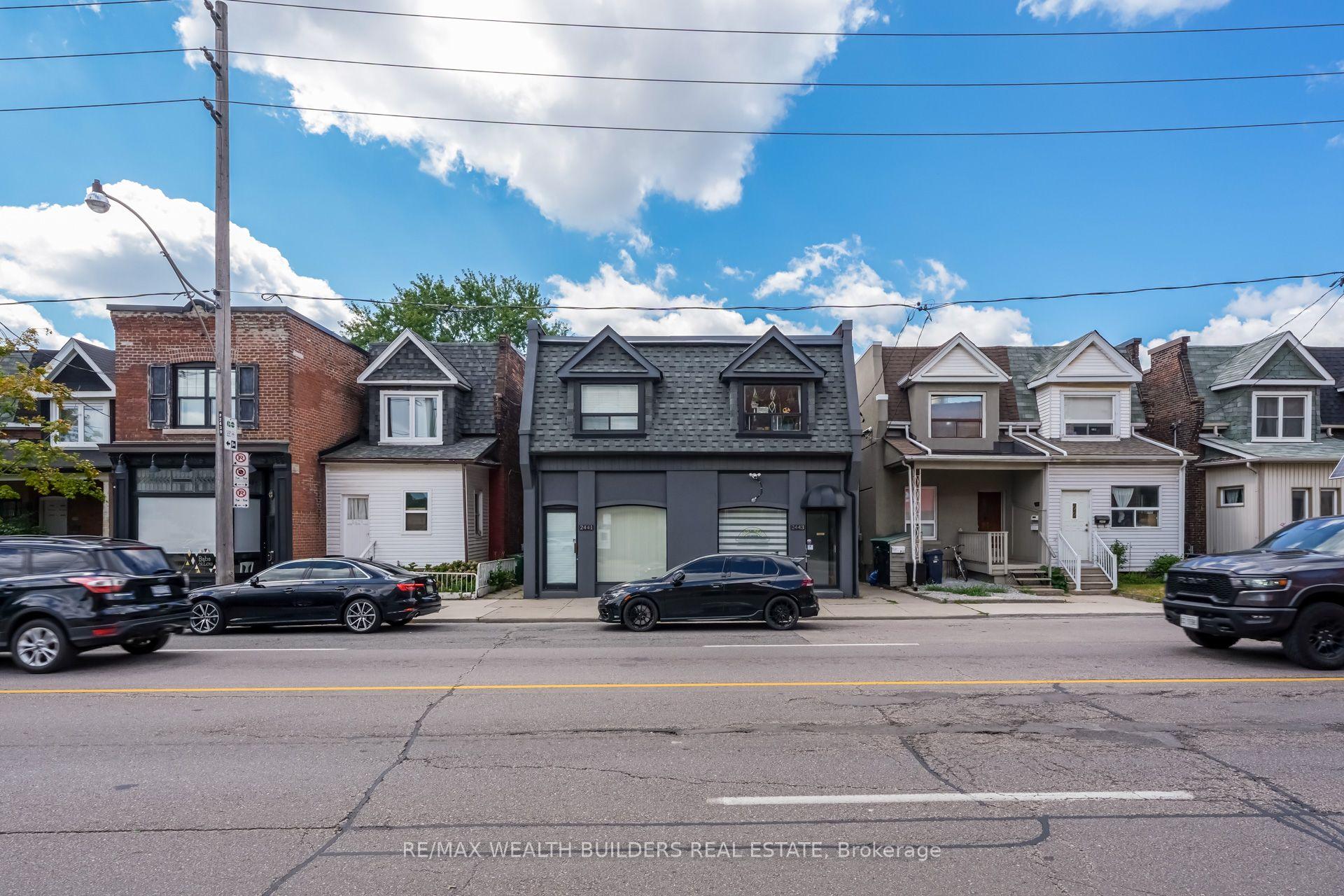Photo 21 of Unit Upper Unit 2, 2443 dundas Street W, Toronto, High Park North — HOMEH
