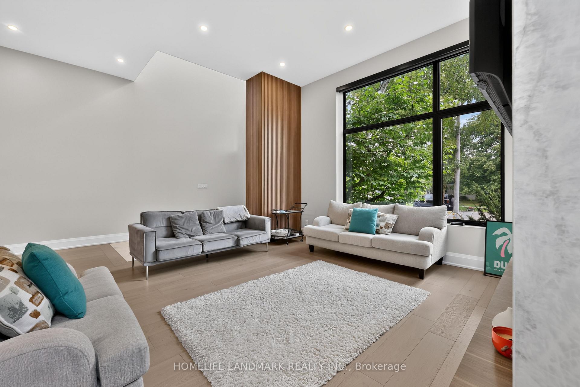 Photo 7 of 6423 Dunray Crescent, Mississauga, Streetsville — HOMEH