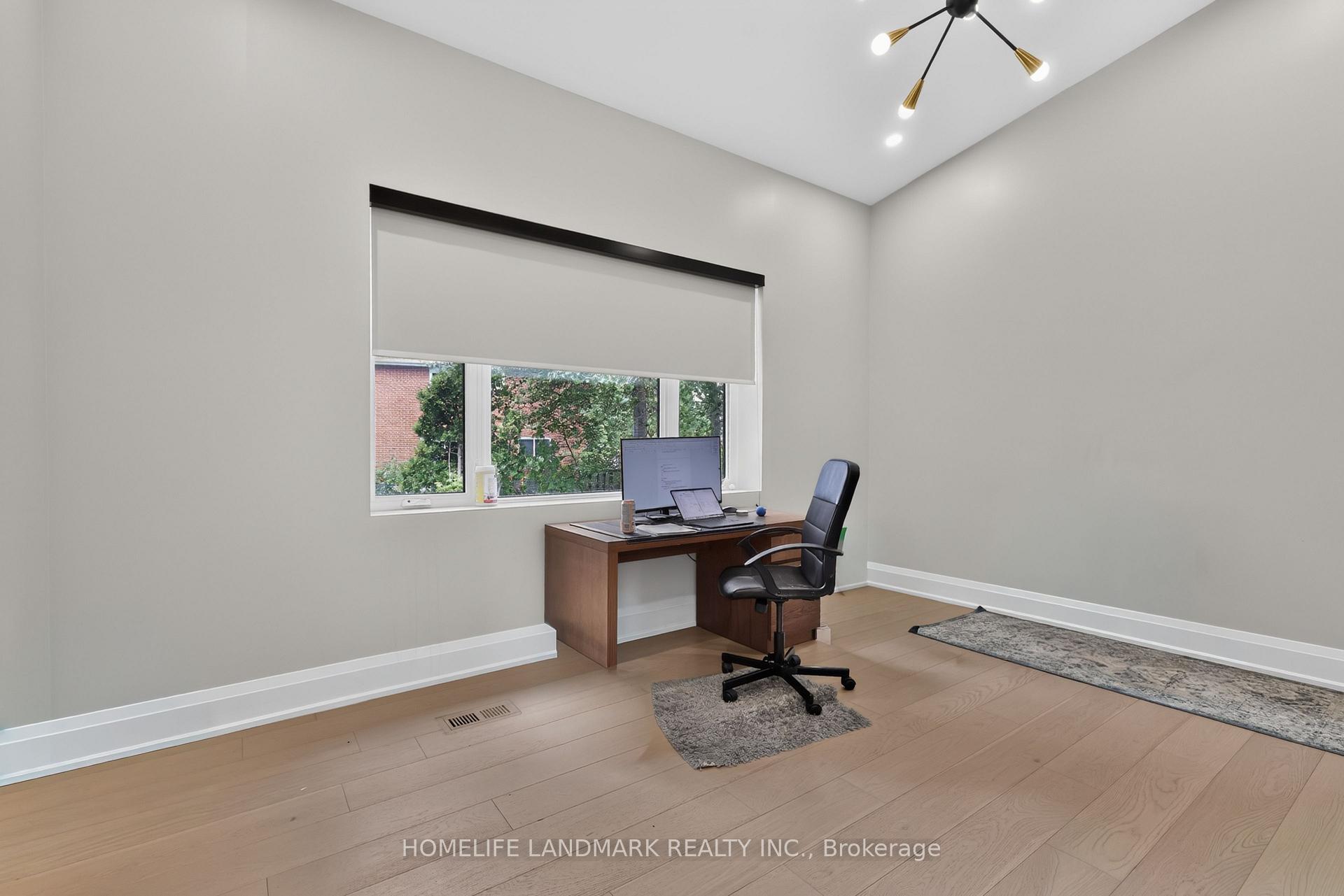 Photo 23 of 6423 Dunray Crescent, Mississauga, Streetsville — HOMEH