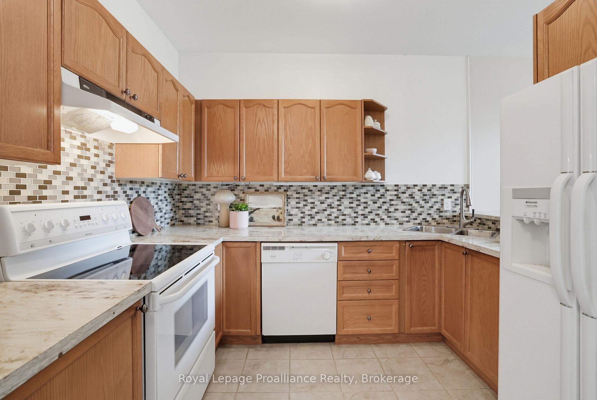 Photo 8 of Unit 17, 355 Dundas Street W, Belleville, Belleville Ward — HOMEH