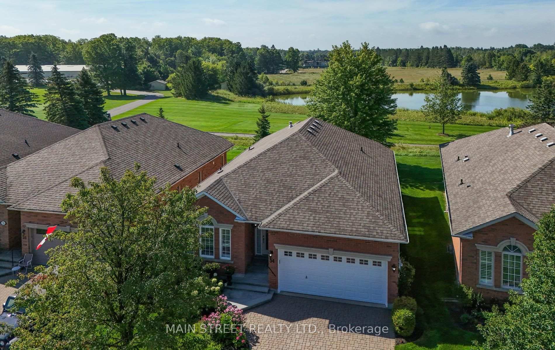 Photo 2 of 54 Couples Gallery, Whitchurch-Stouffville, Ballantrae — HOMEH