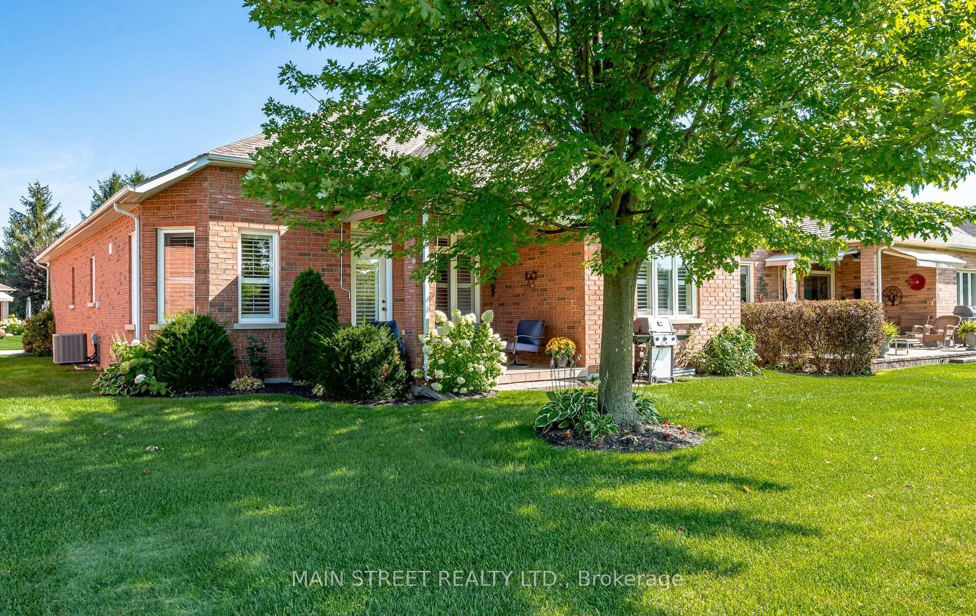 Photo 6 of 54 Couples Gallery, Whitchurch-Stouffville, Ballantrae — HOMEH