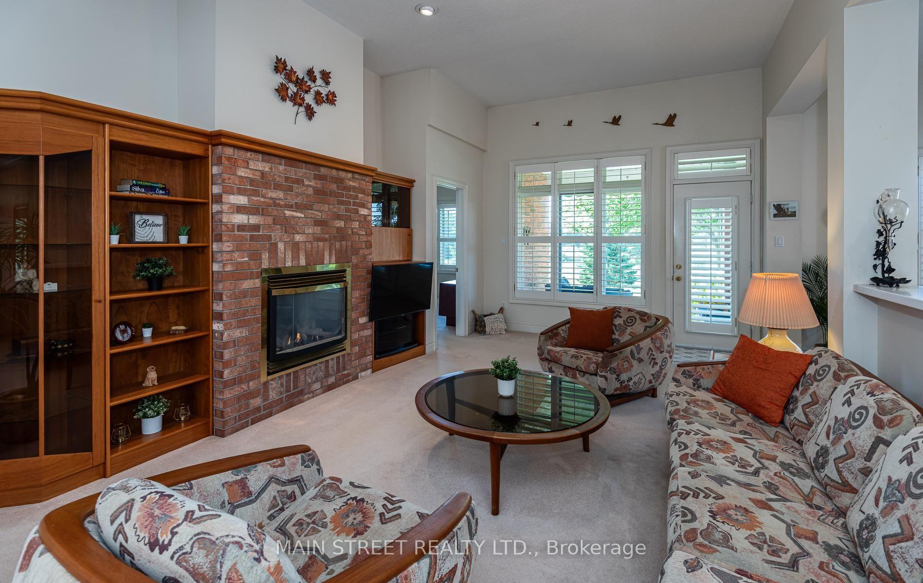 Photo 9 of 54 Couples Gallery, Whitchurch-Stouffville, Ballantrae — HOMEH